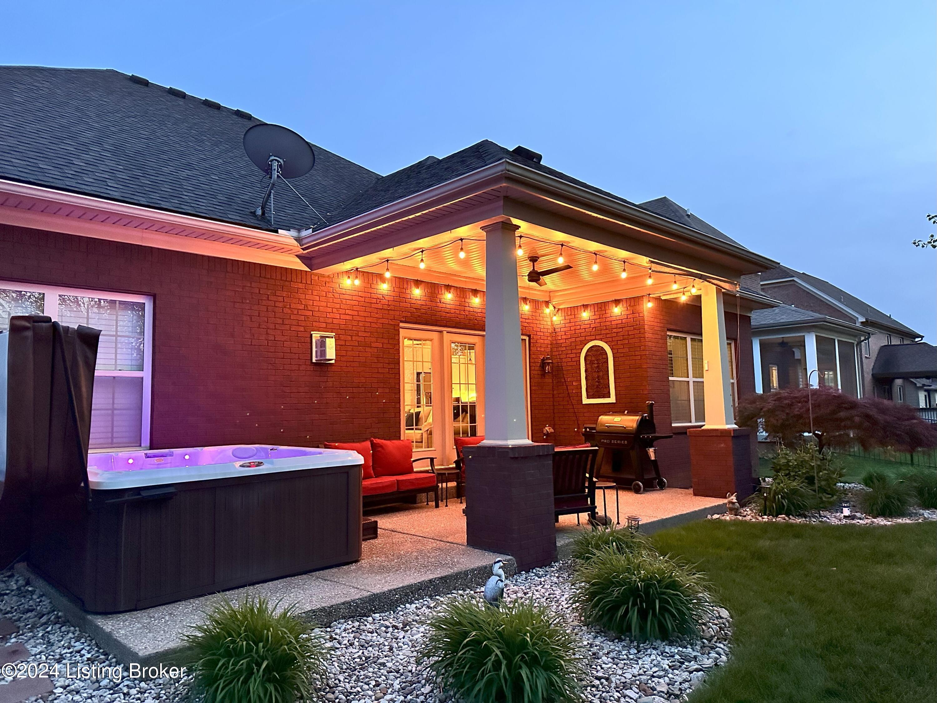 5312 Rock Ridge Dr