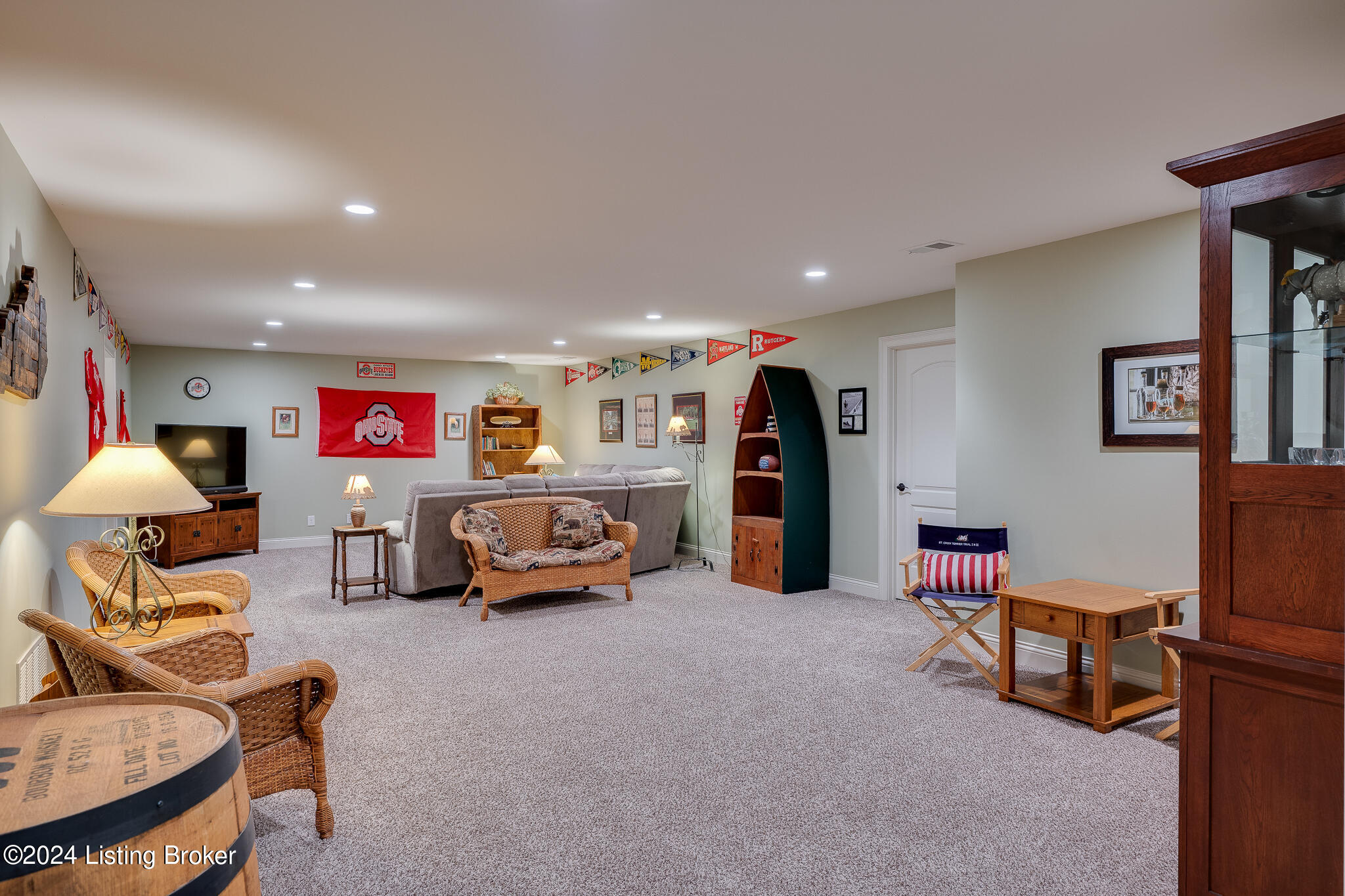 5312 Rock Ridge Dr