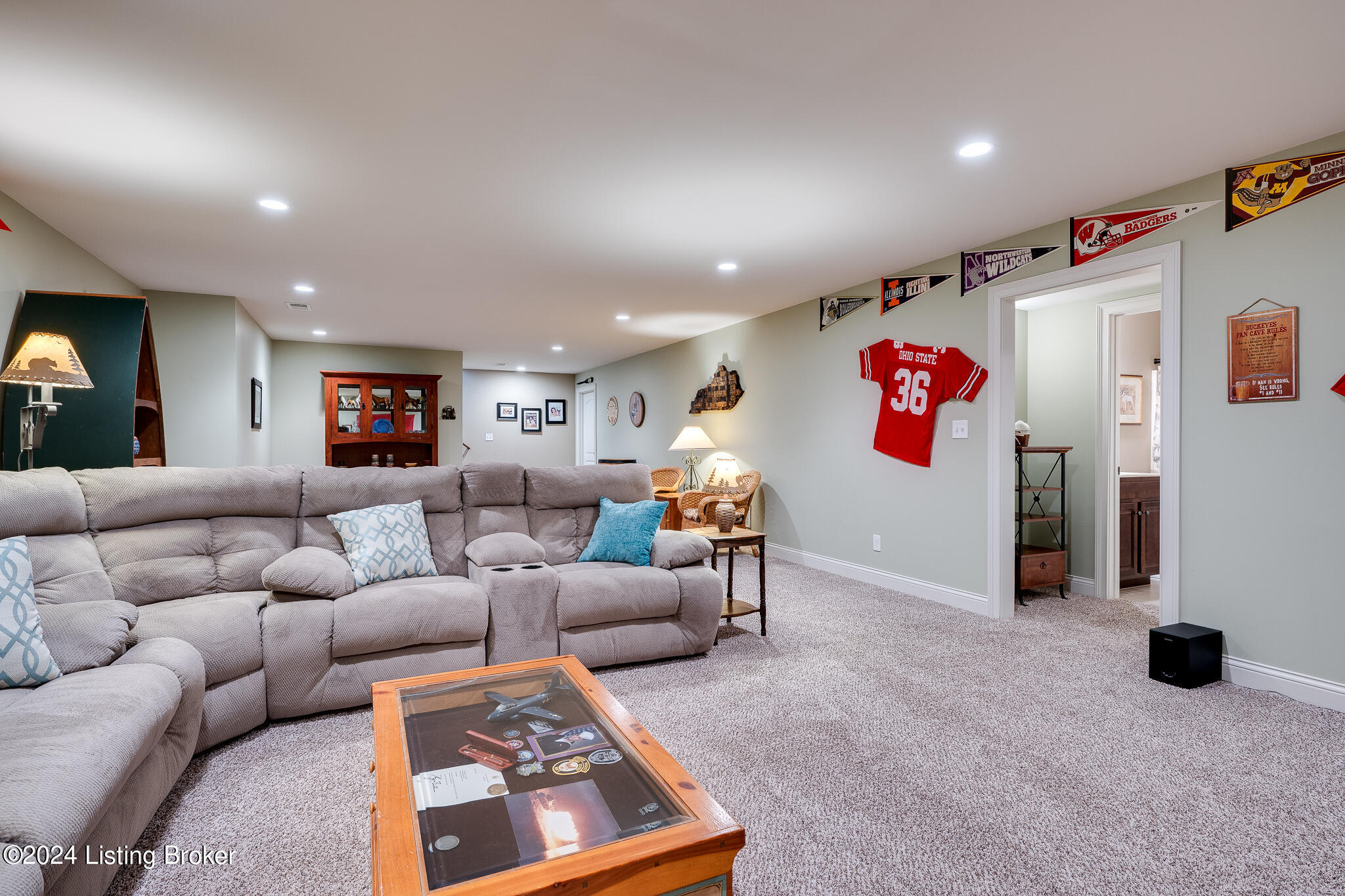 5312 Rock Ridge Dr