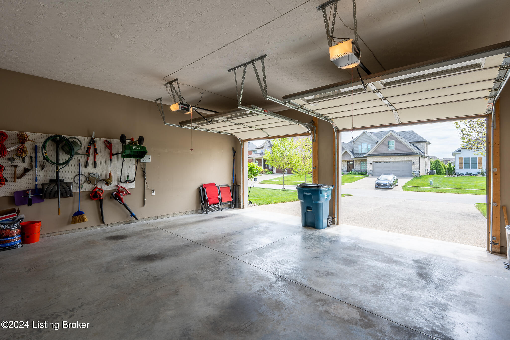 5312 Rock Ridge Dr