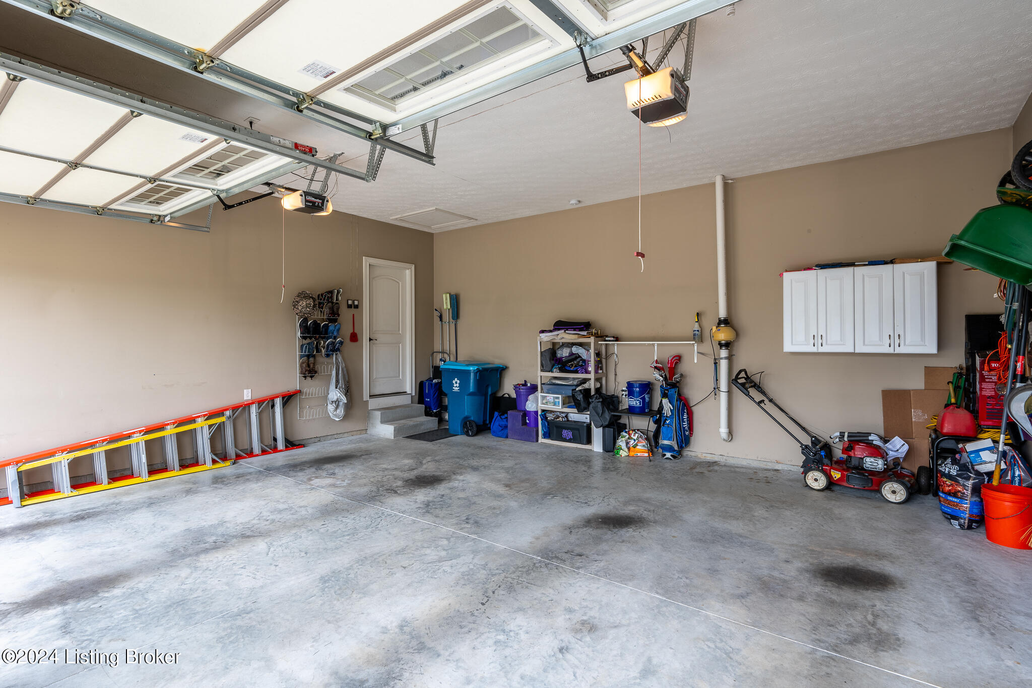 5312 Rock Ridge Dr