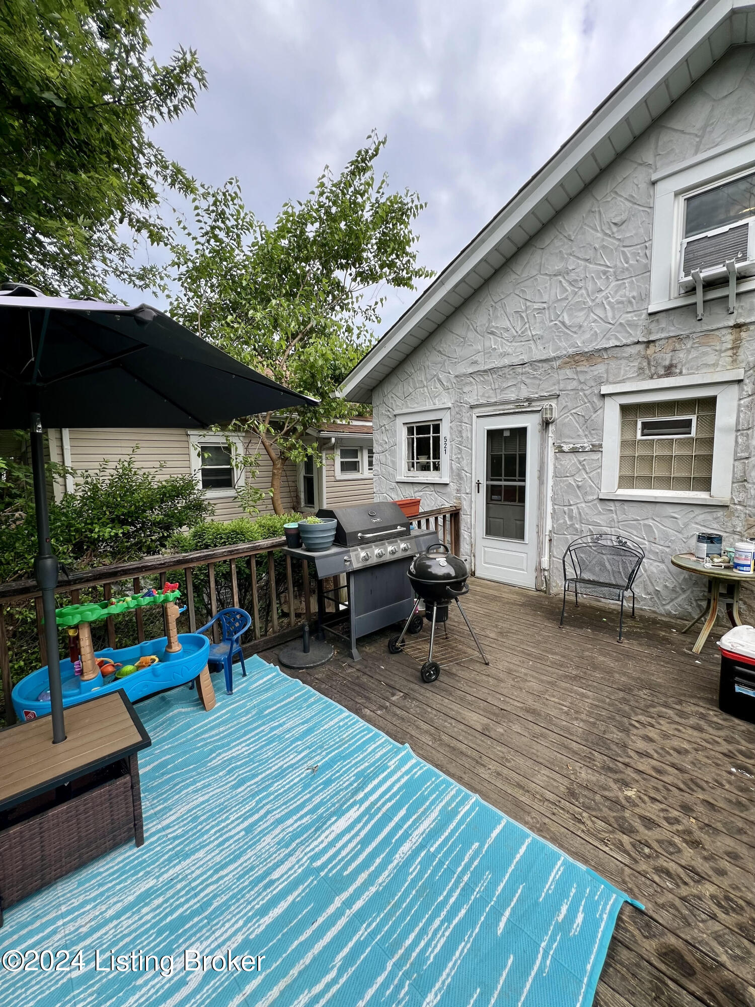 521 E Brandeis Ave