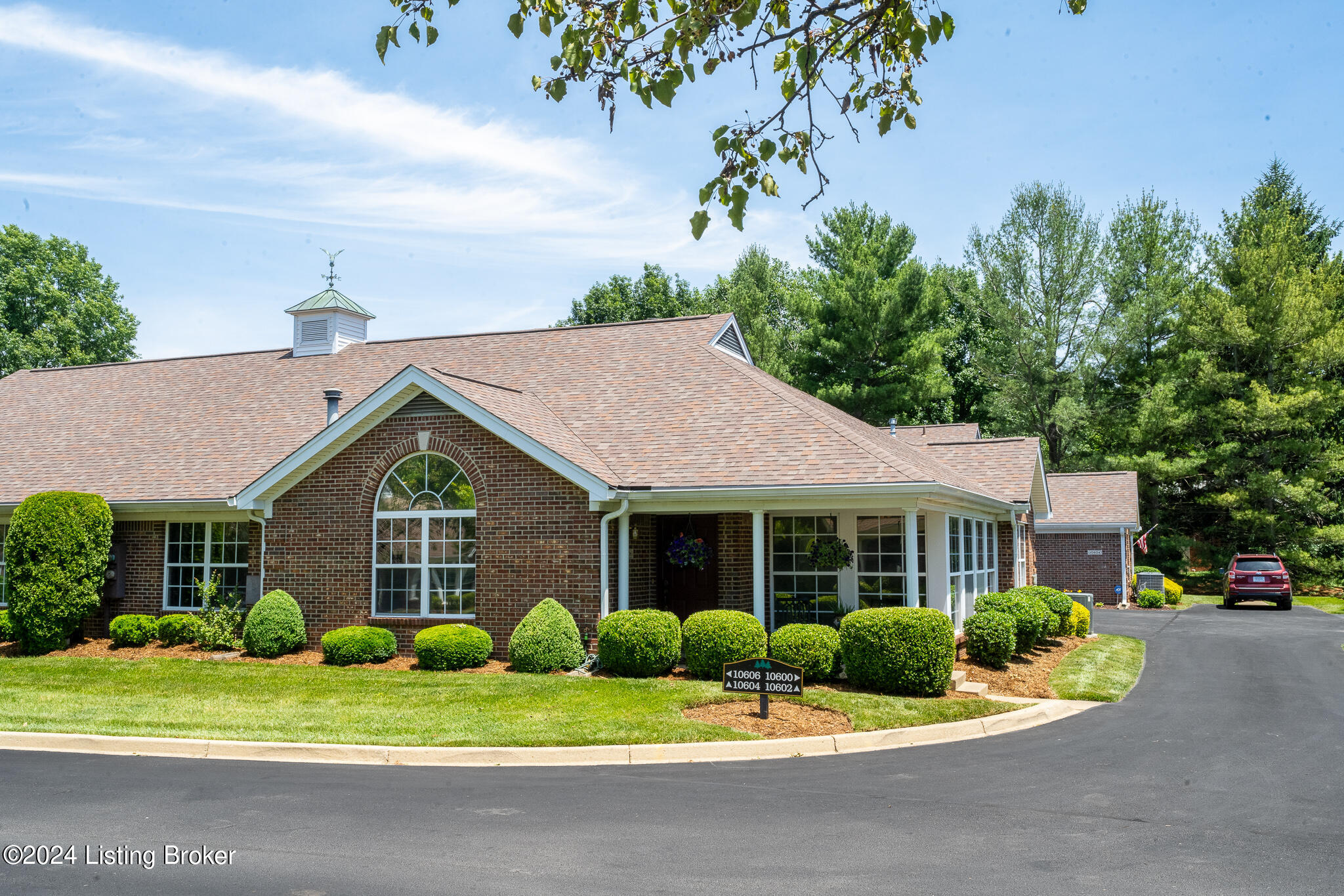 10606 Eagle Pines Ln