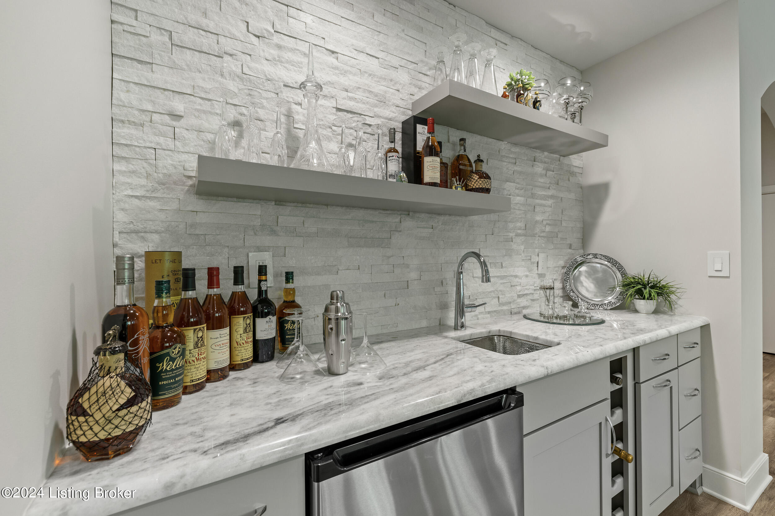 4107 Sanctuary Bluff Ln