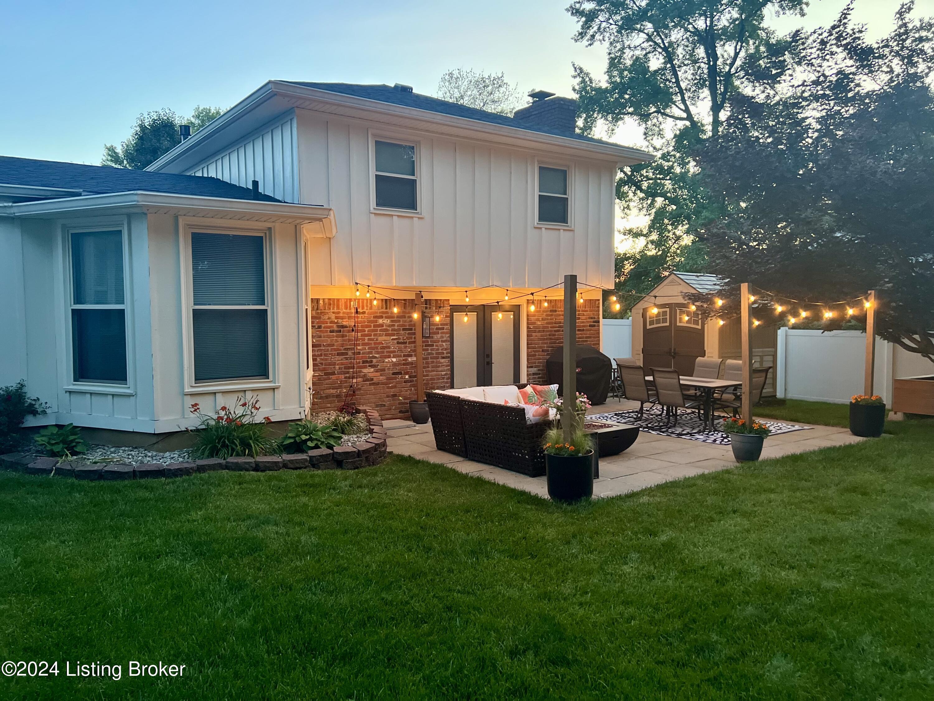 3109 Carriage Hill Dr