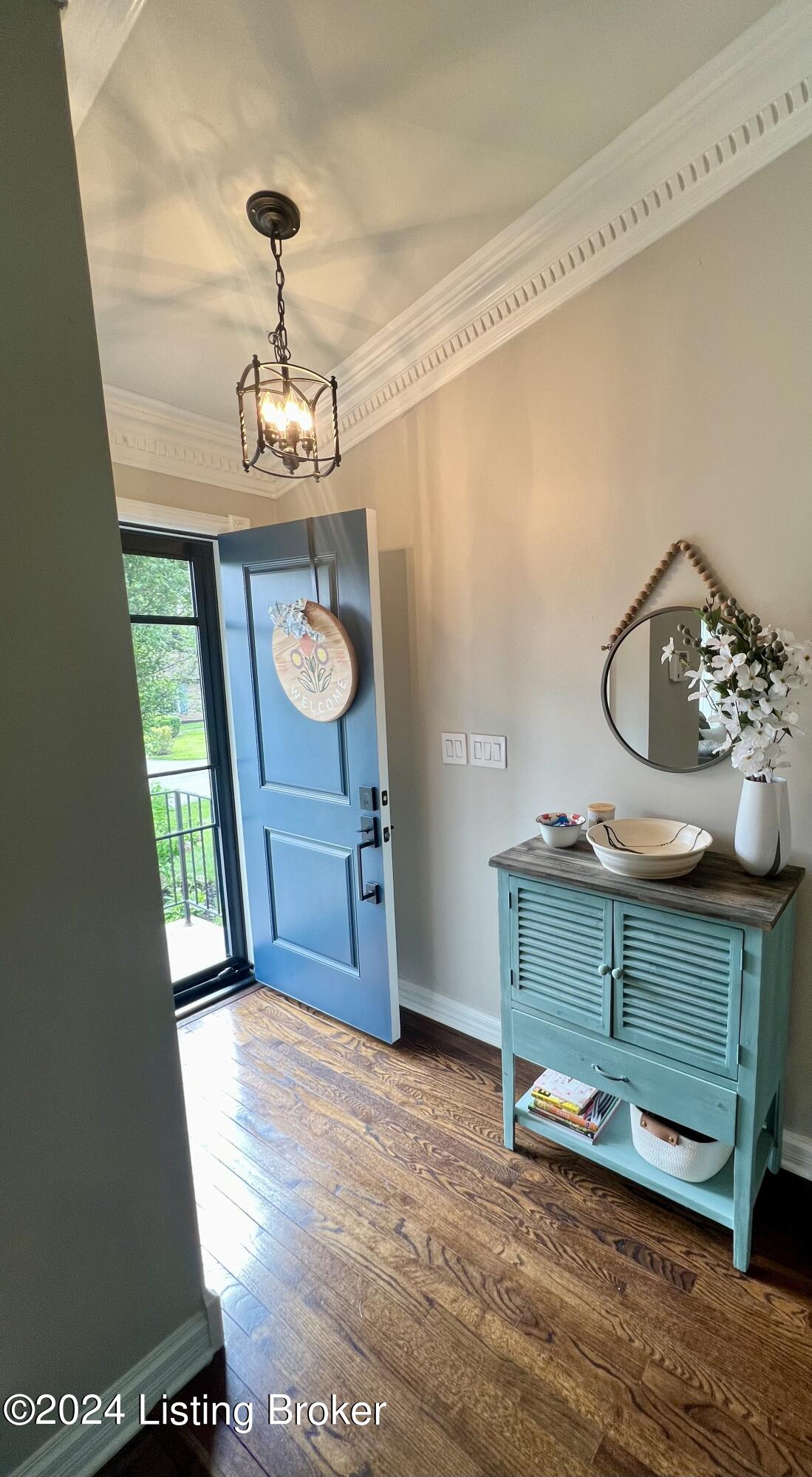 3109 Carriage Hill Dr