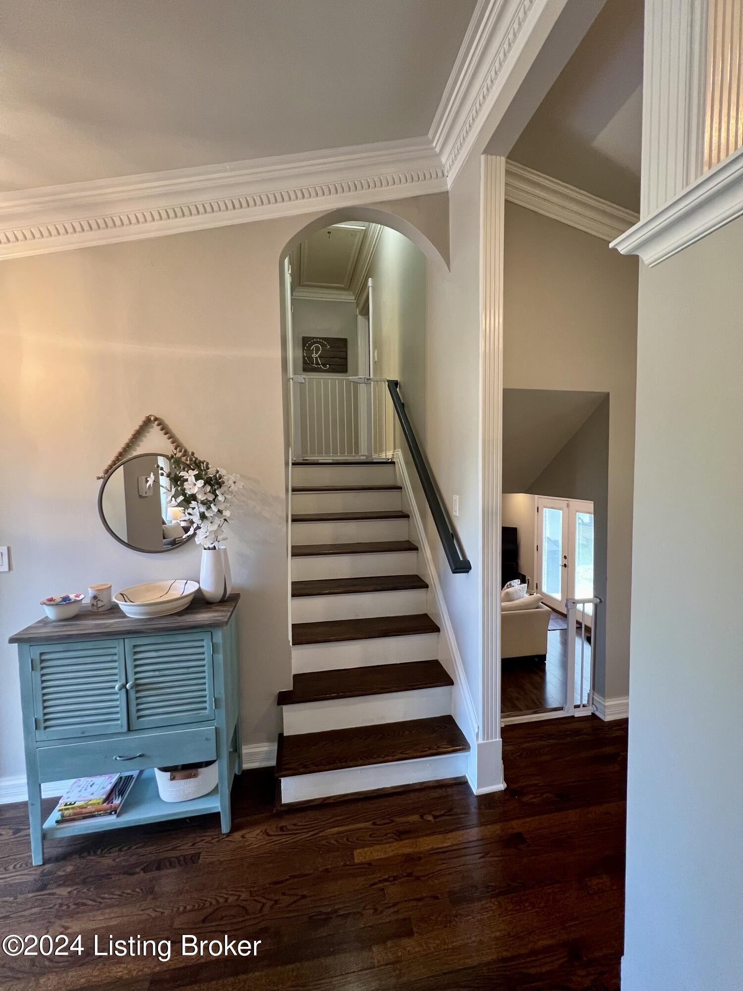 3109 Carriage Hill Dr