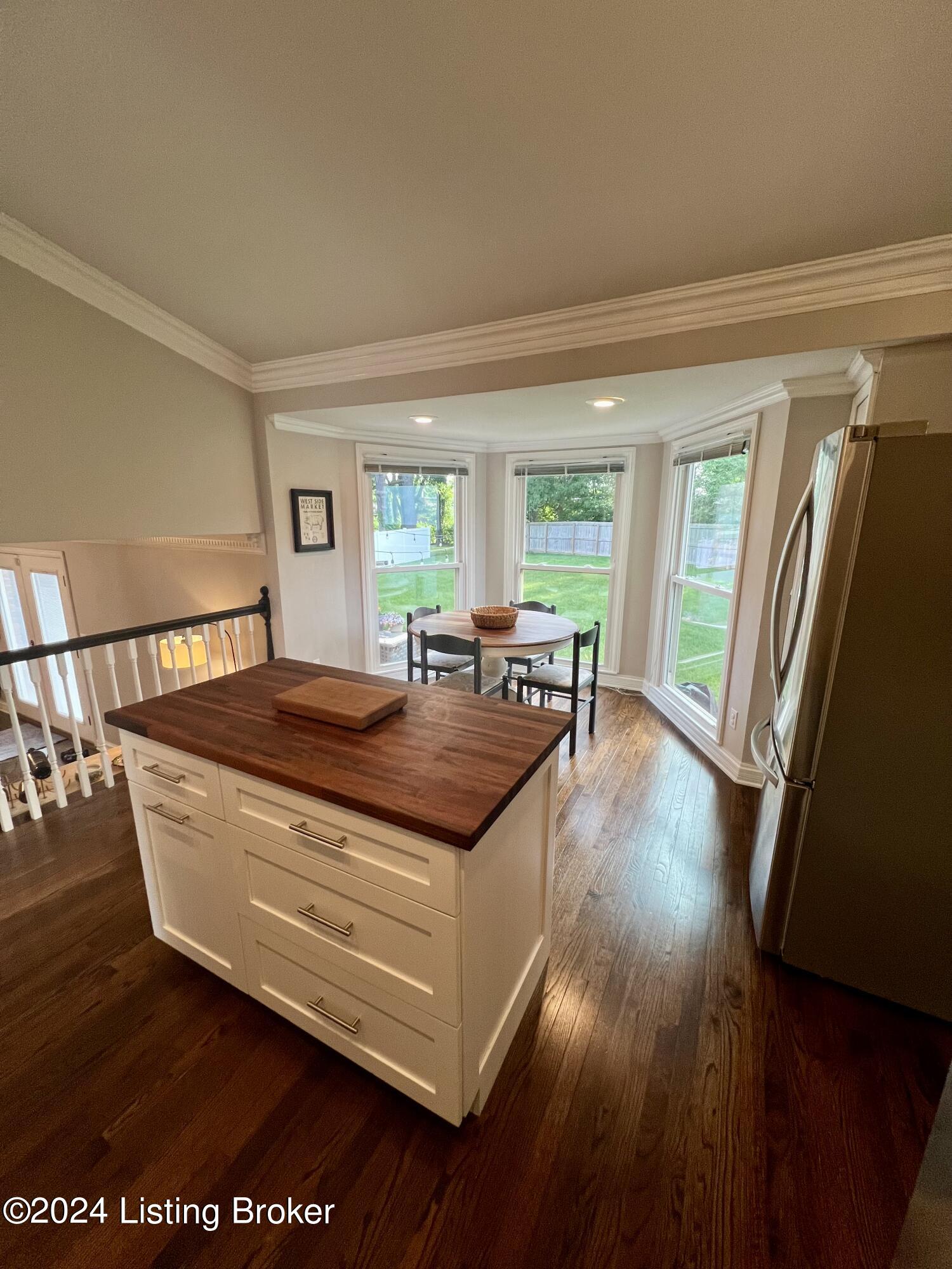 3109 Carriage Hill Dr