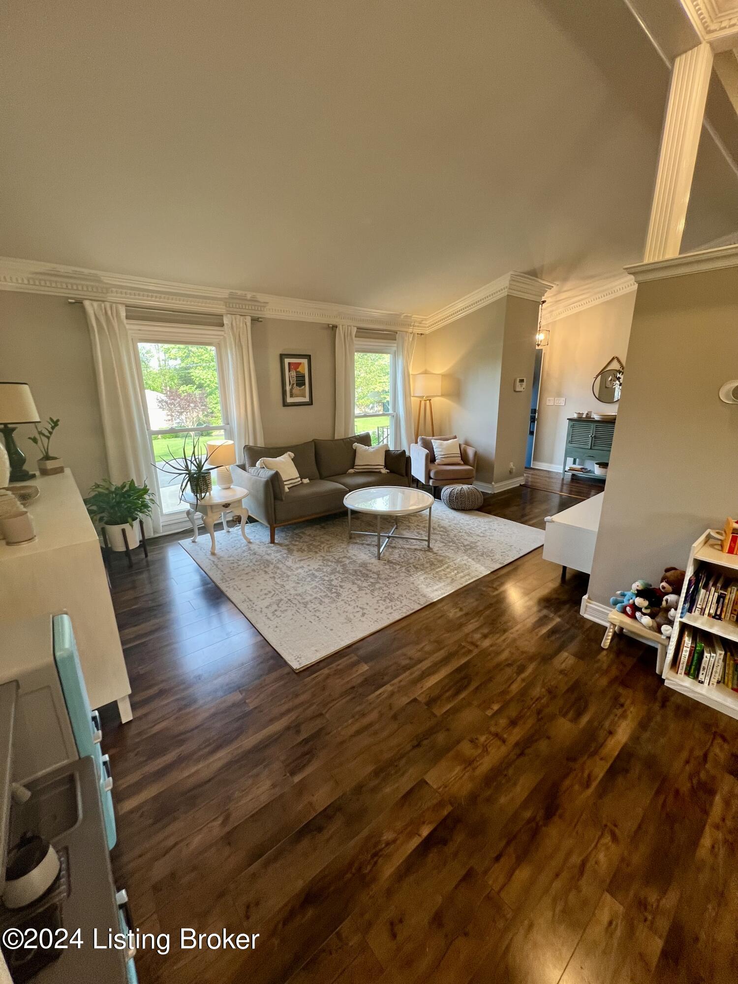 3109 Carriage Hill Dr