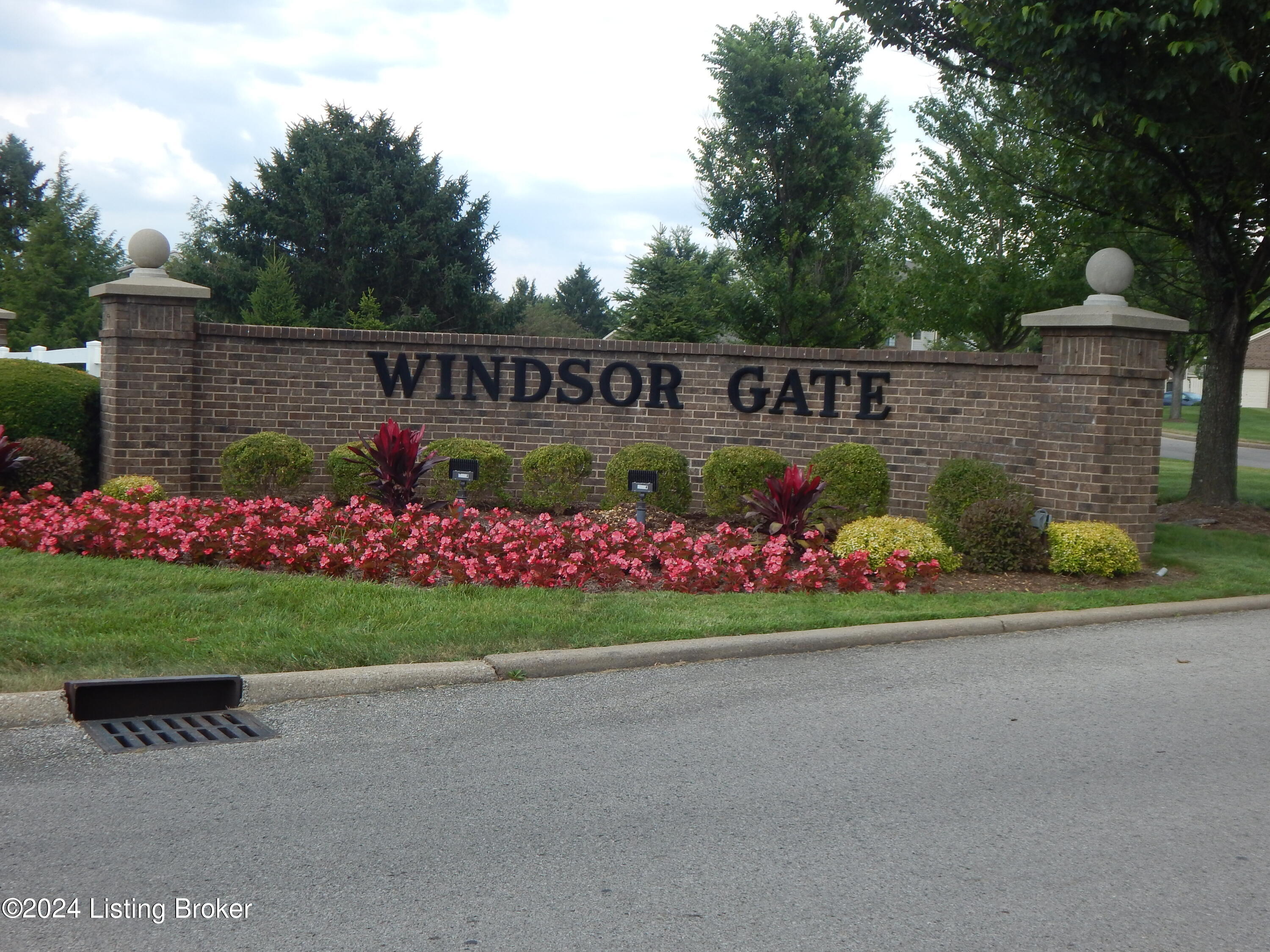 3909 Yardley Ct, 208
