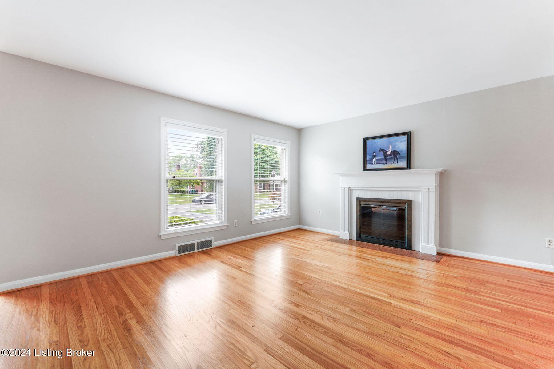 208 Marshall Dr