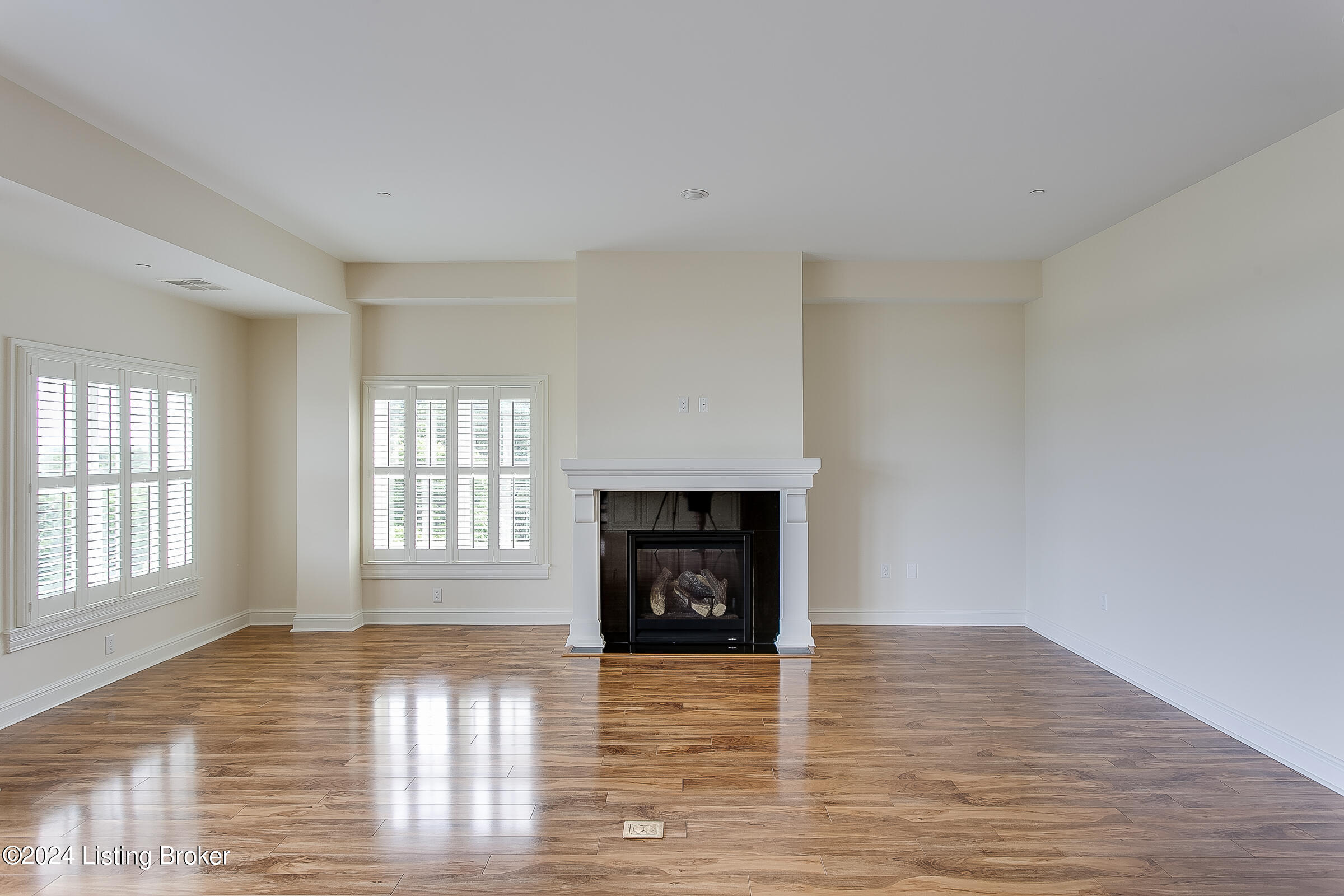 1409 Mockingbird Terrace Dr, 304