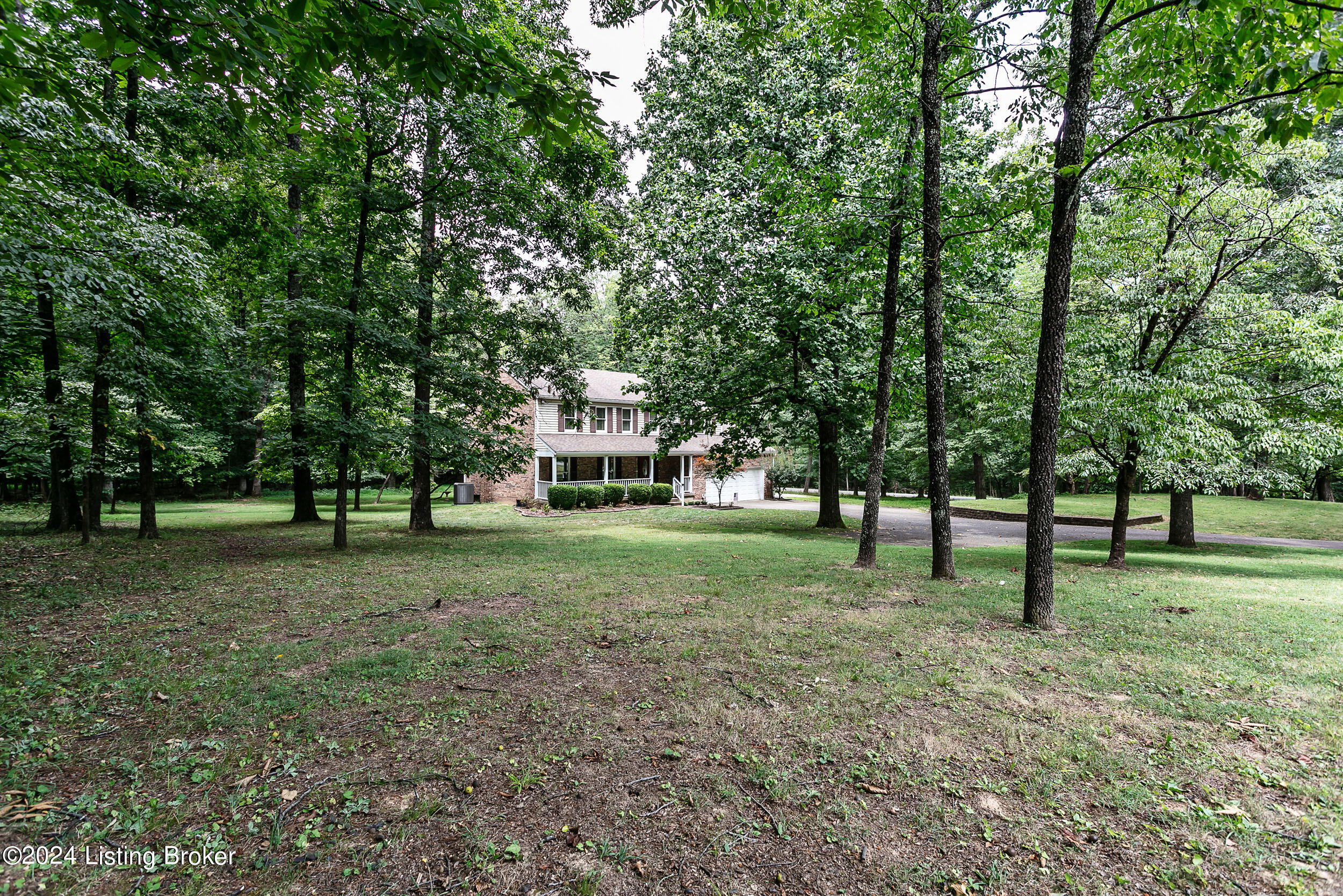 3101 Yorkshire Dr