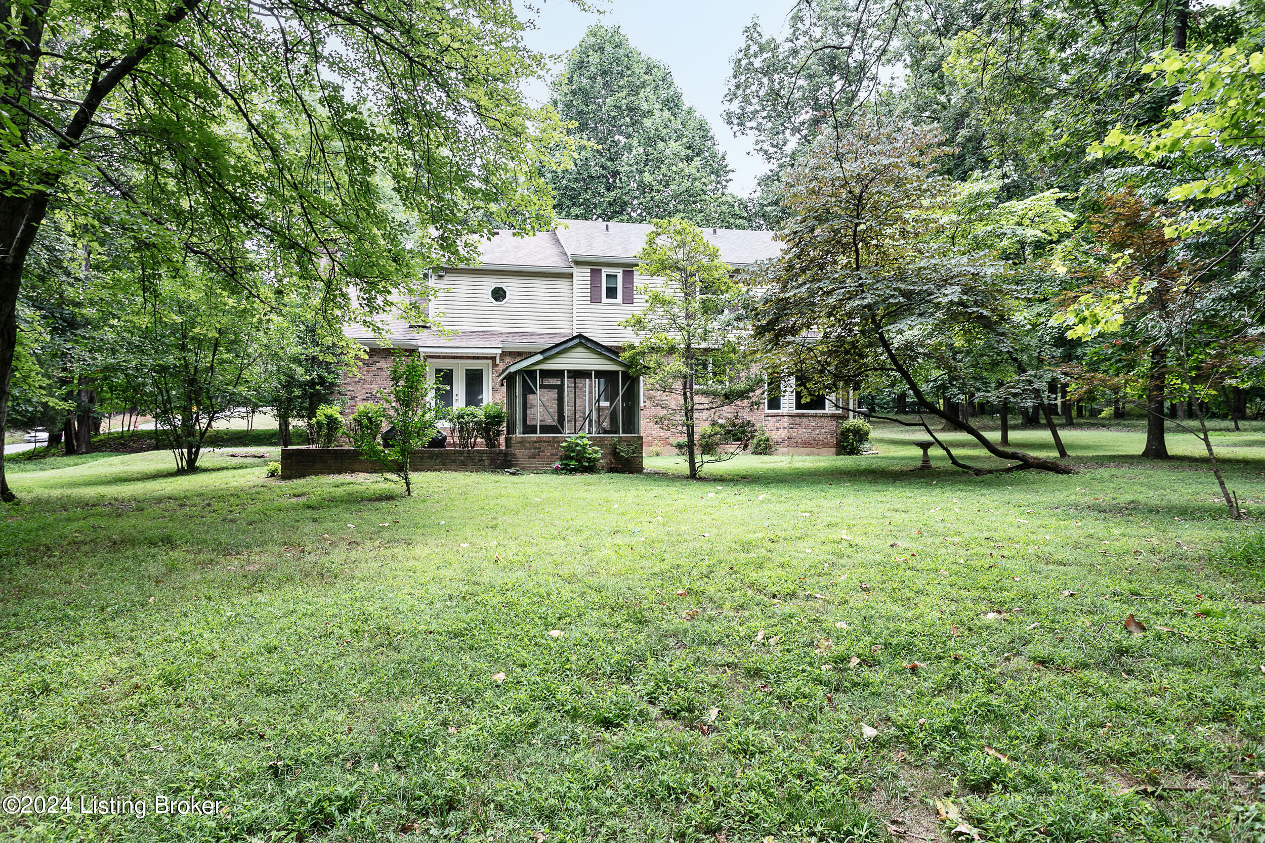 3101 Yorkshire Dr