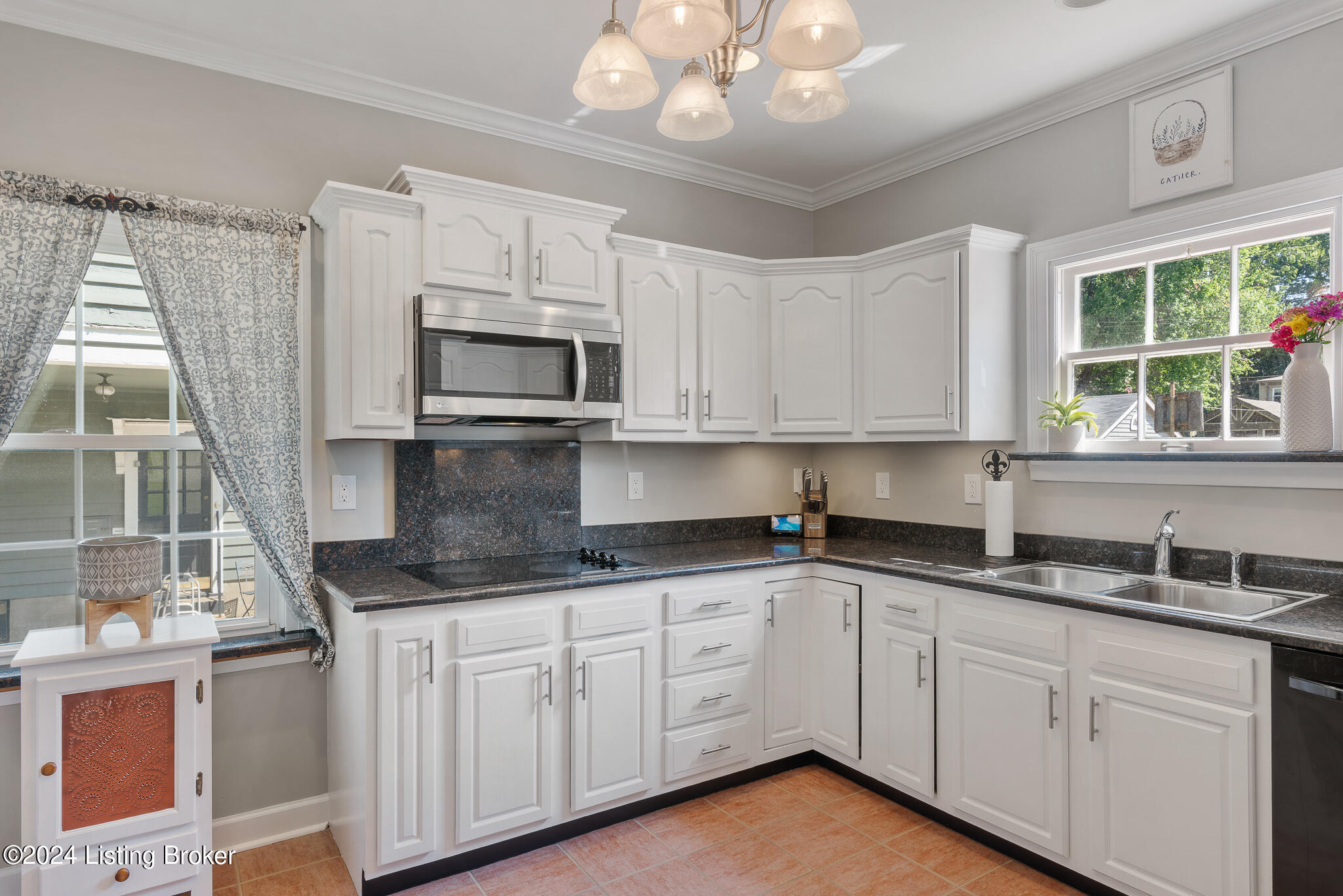 3311 Thrush Rd