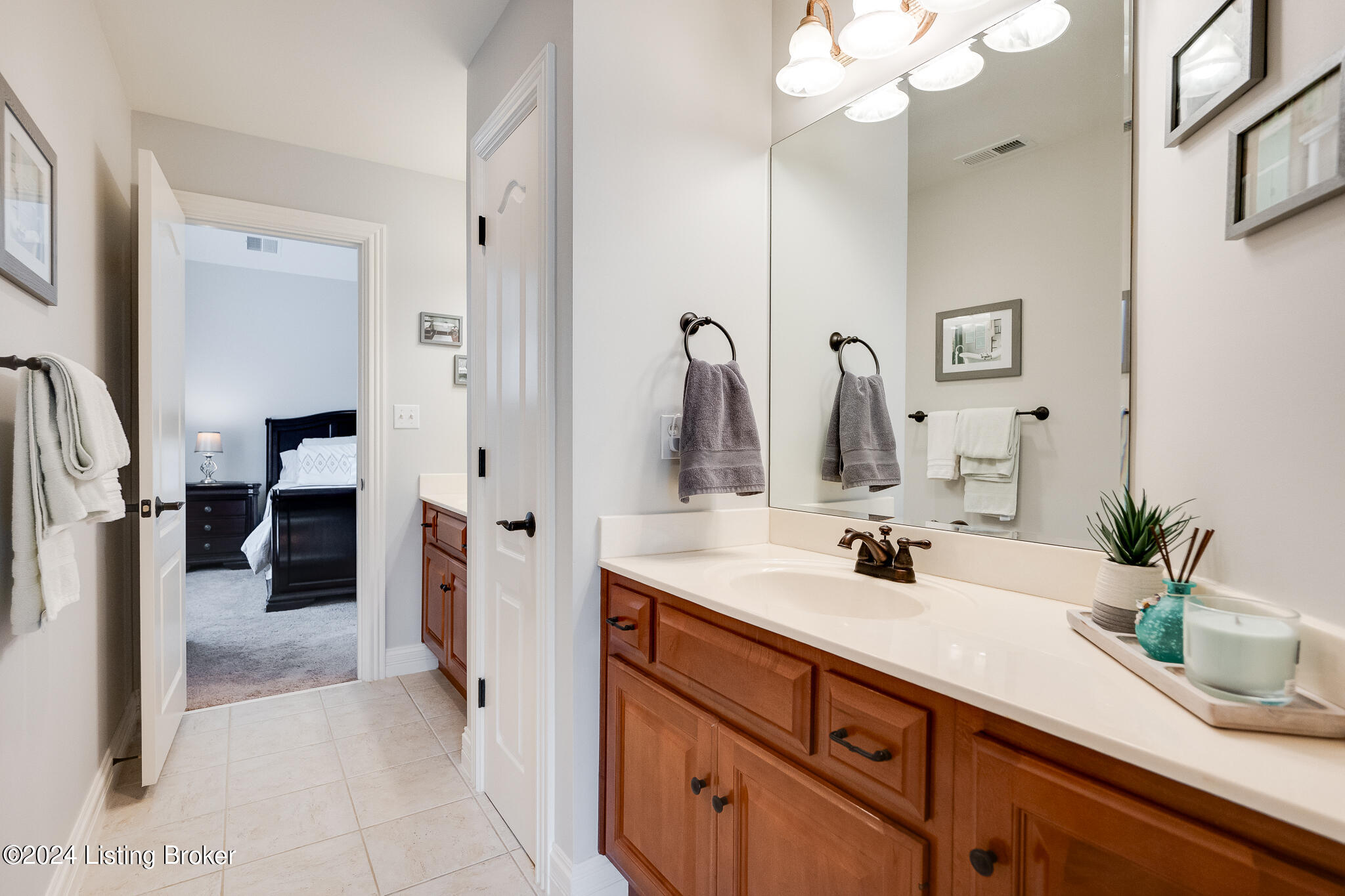 9509 Hayden Creek Ct