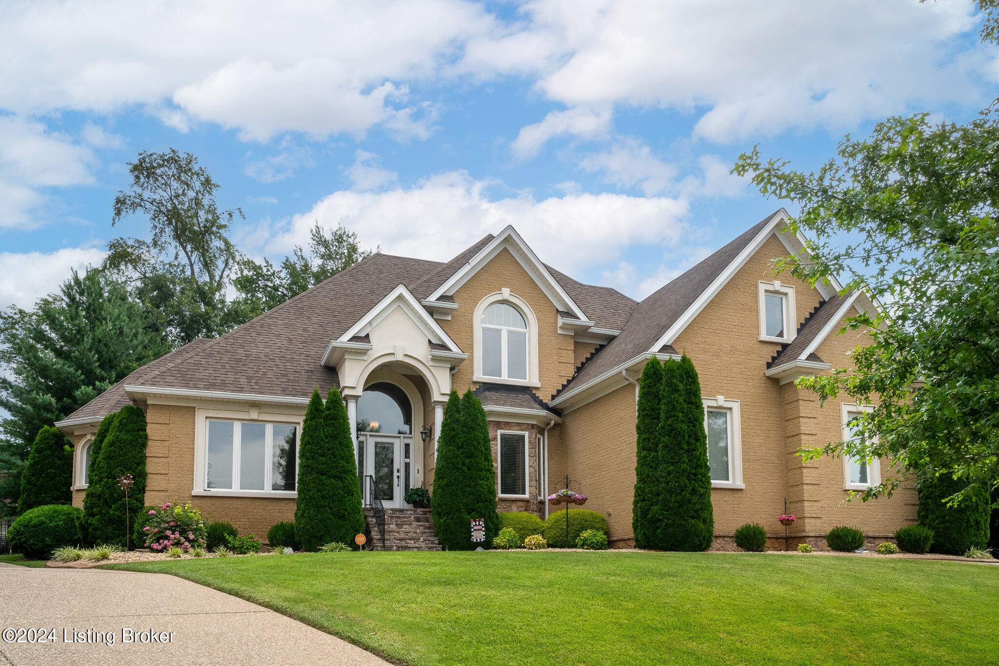 9509 Hayden Creek Ct
