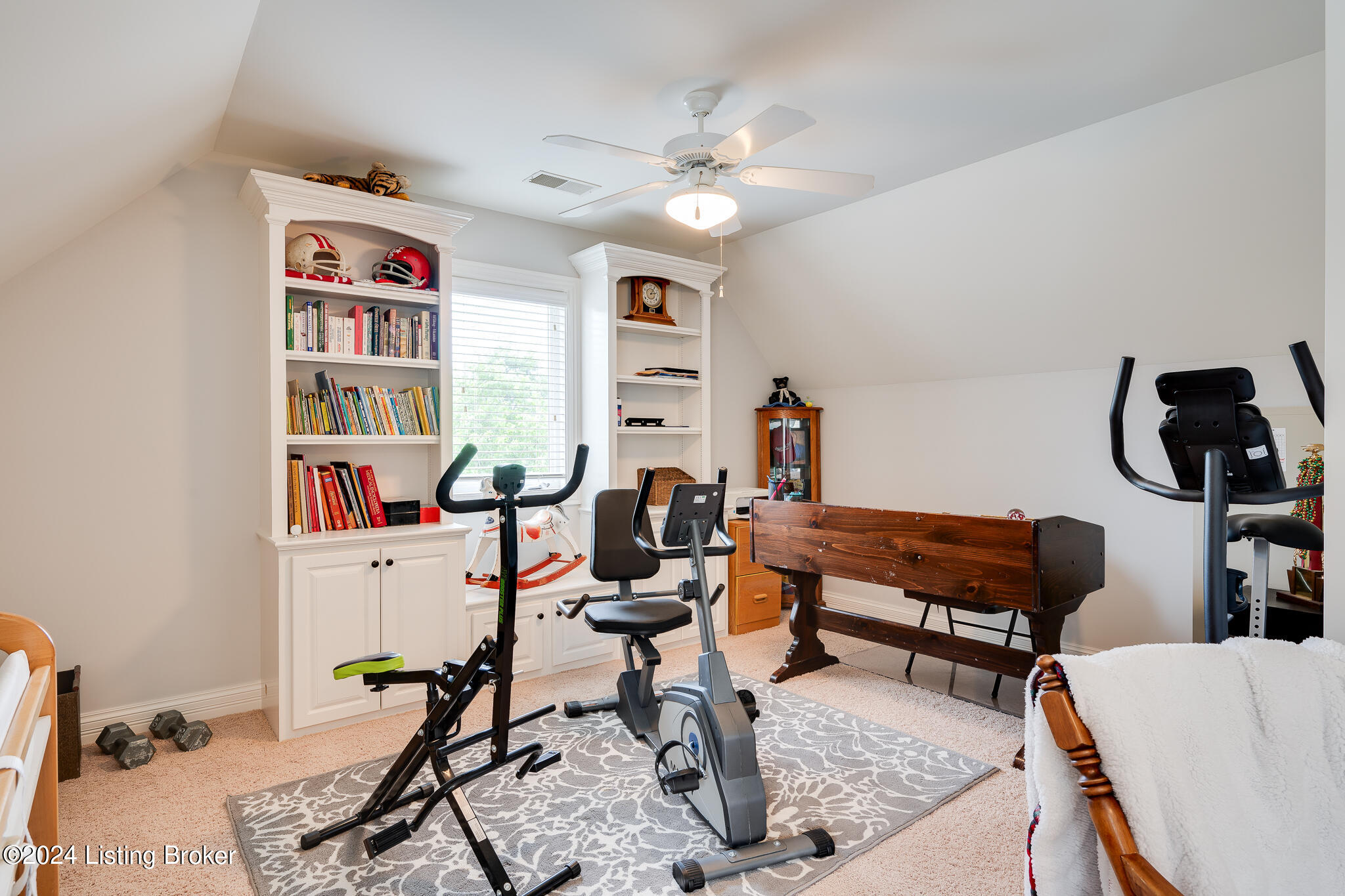 9509 Hayden Creek Ct