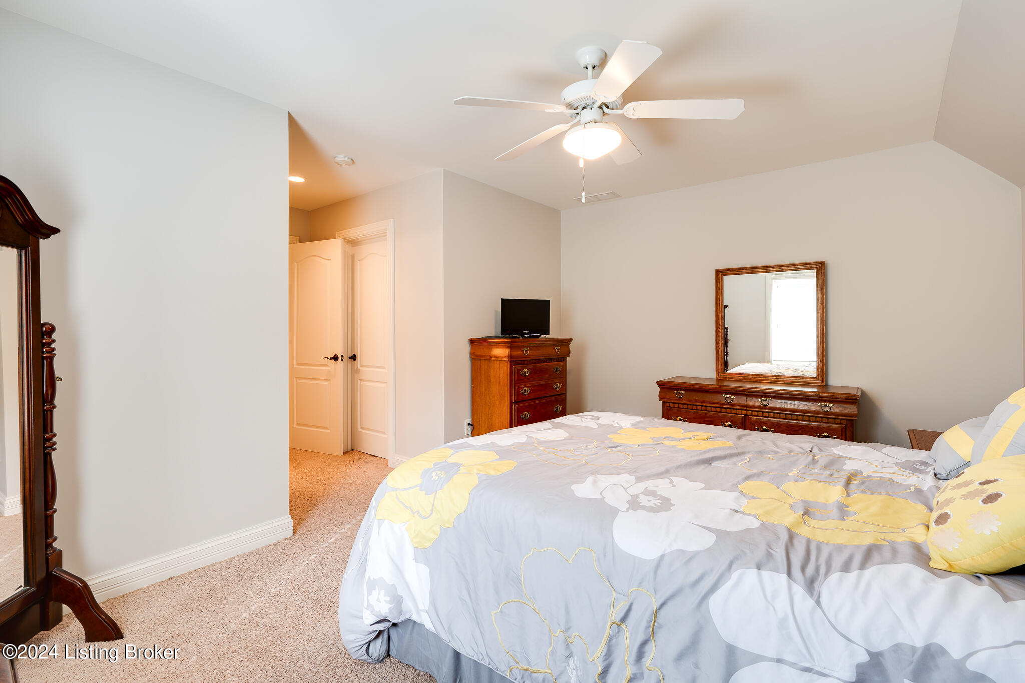 9509 Hayden Creek Ct