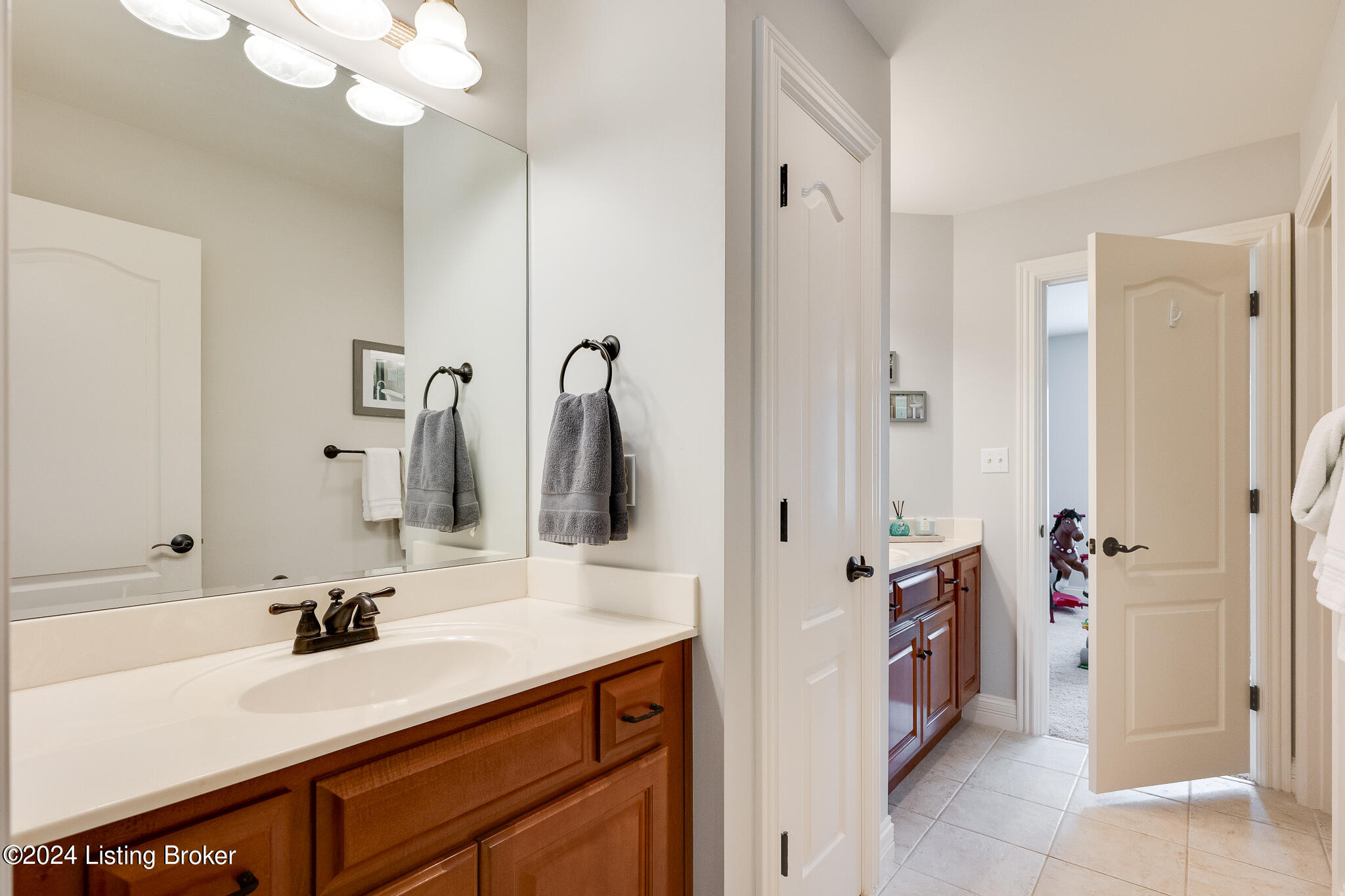 9509 Hayden Creek Ct