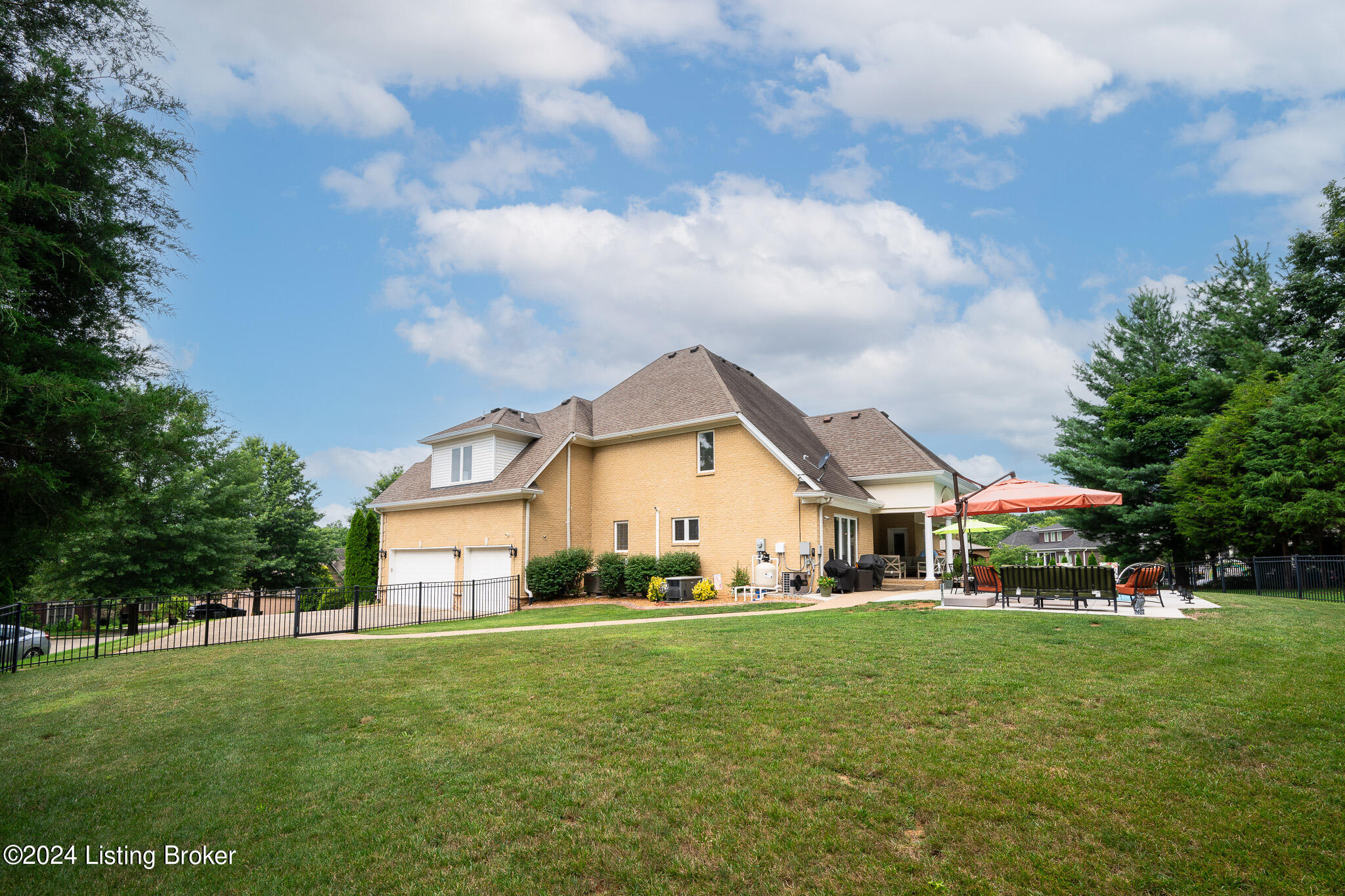 9509 Hayden Creek Ct
