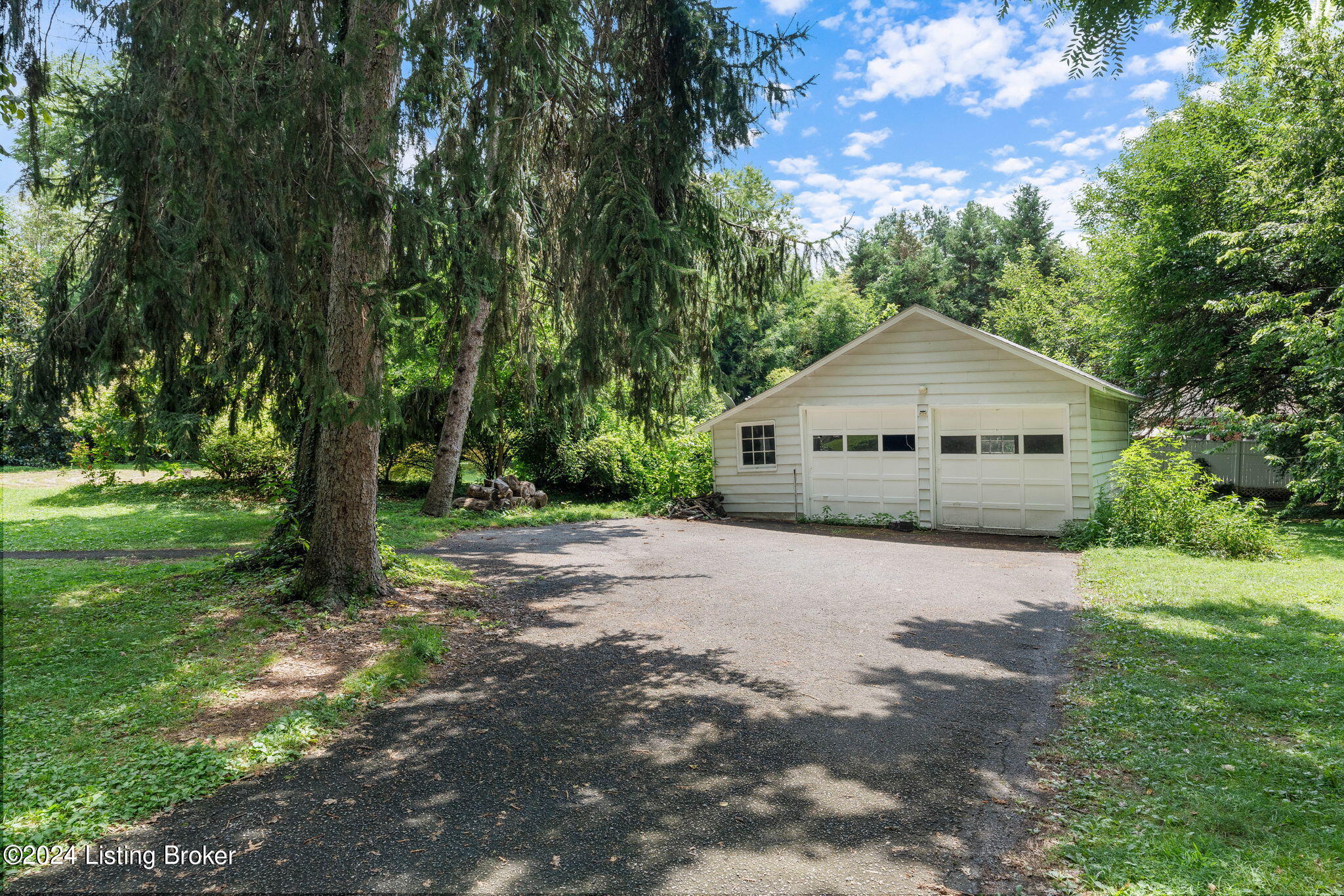 1908 Tyler Ln