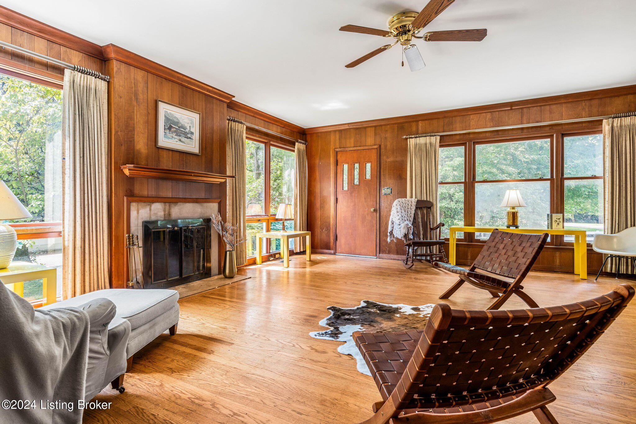 1908 Tyler Ln