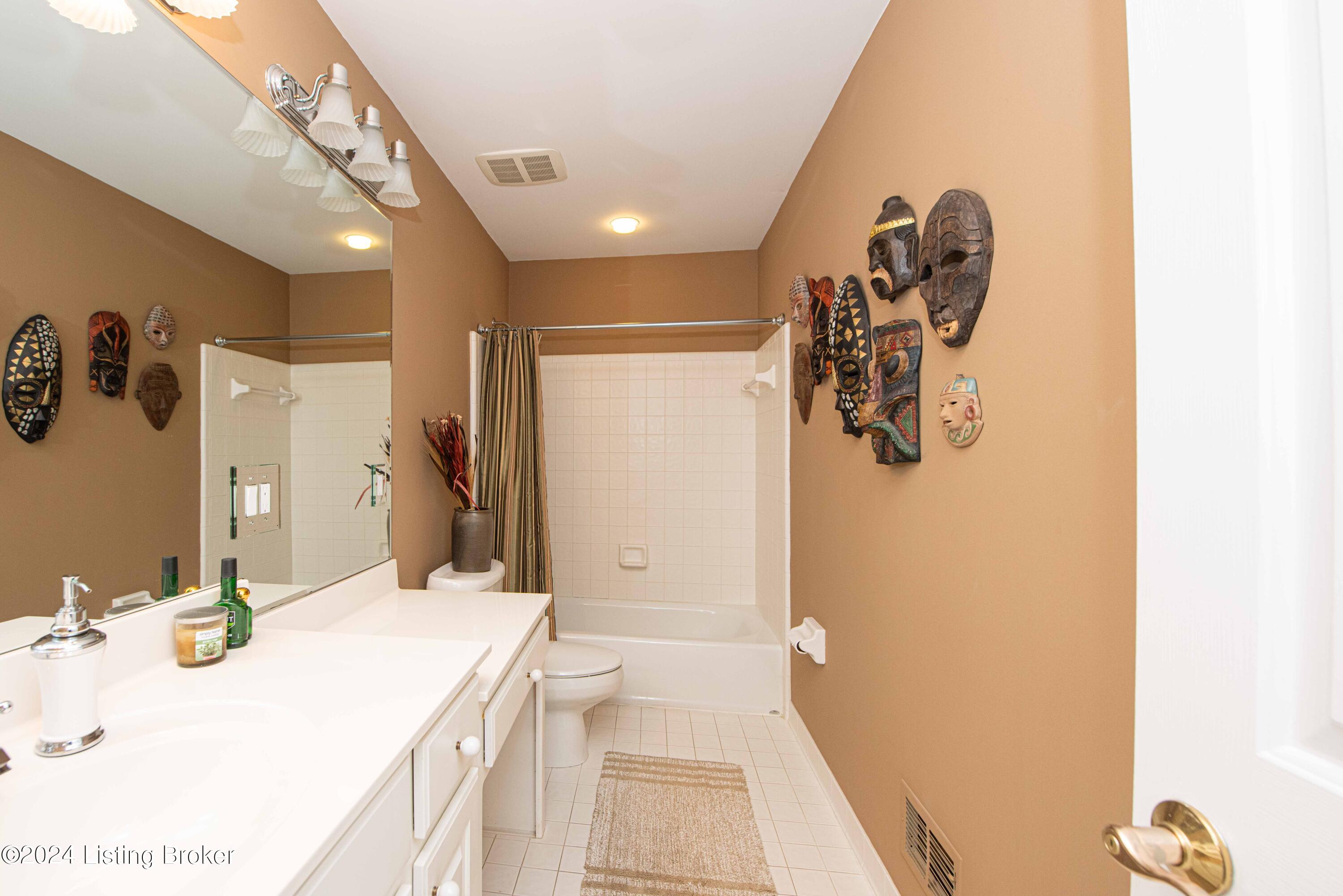 933 Woodland Heights Dr