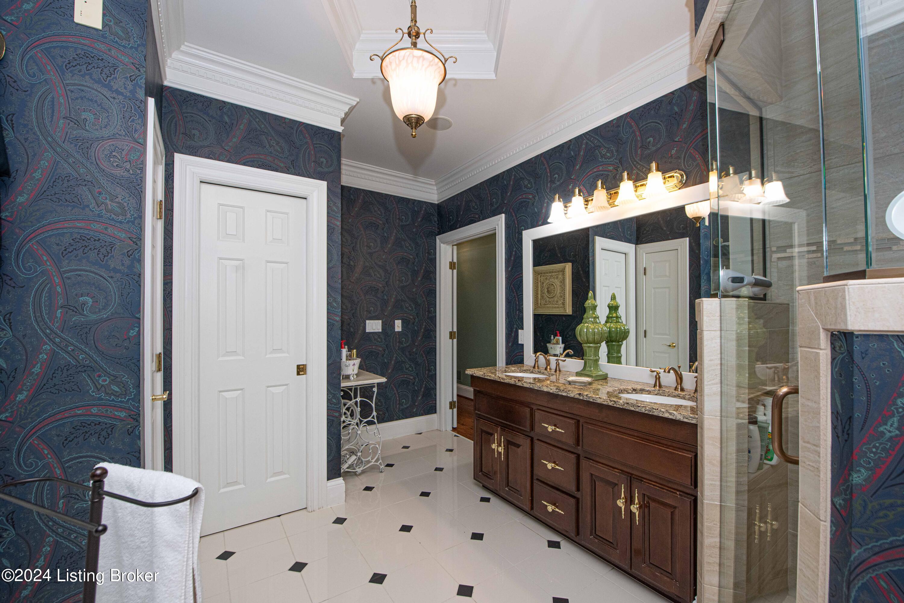 933 Woodland Heights Dr