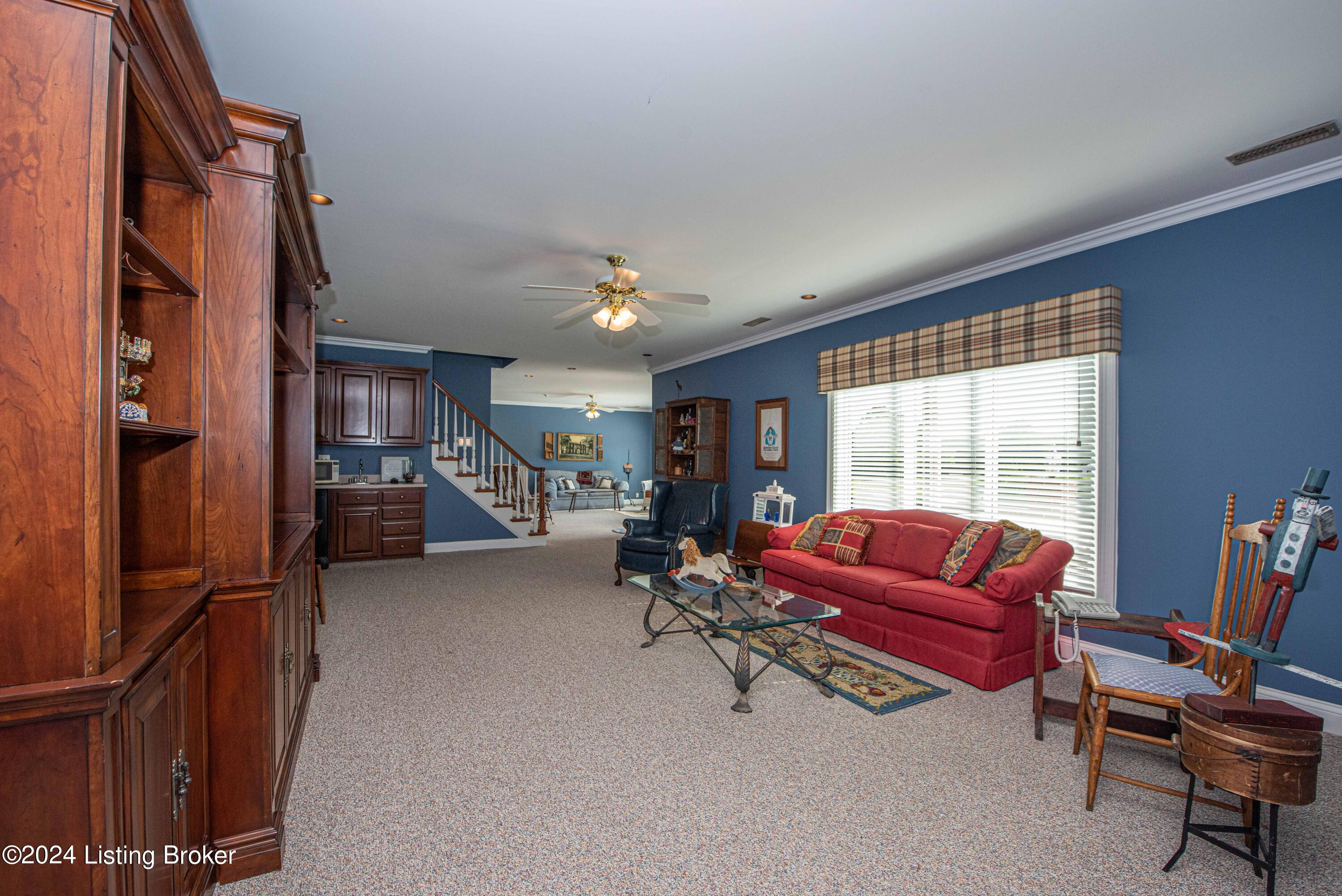 933 Woodland Heights Dr