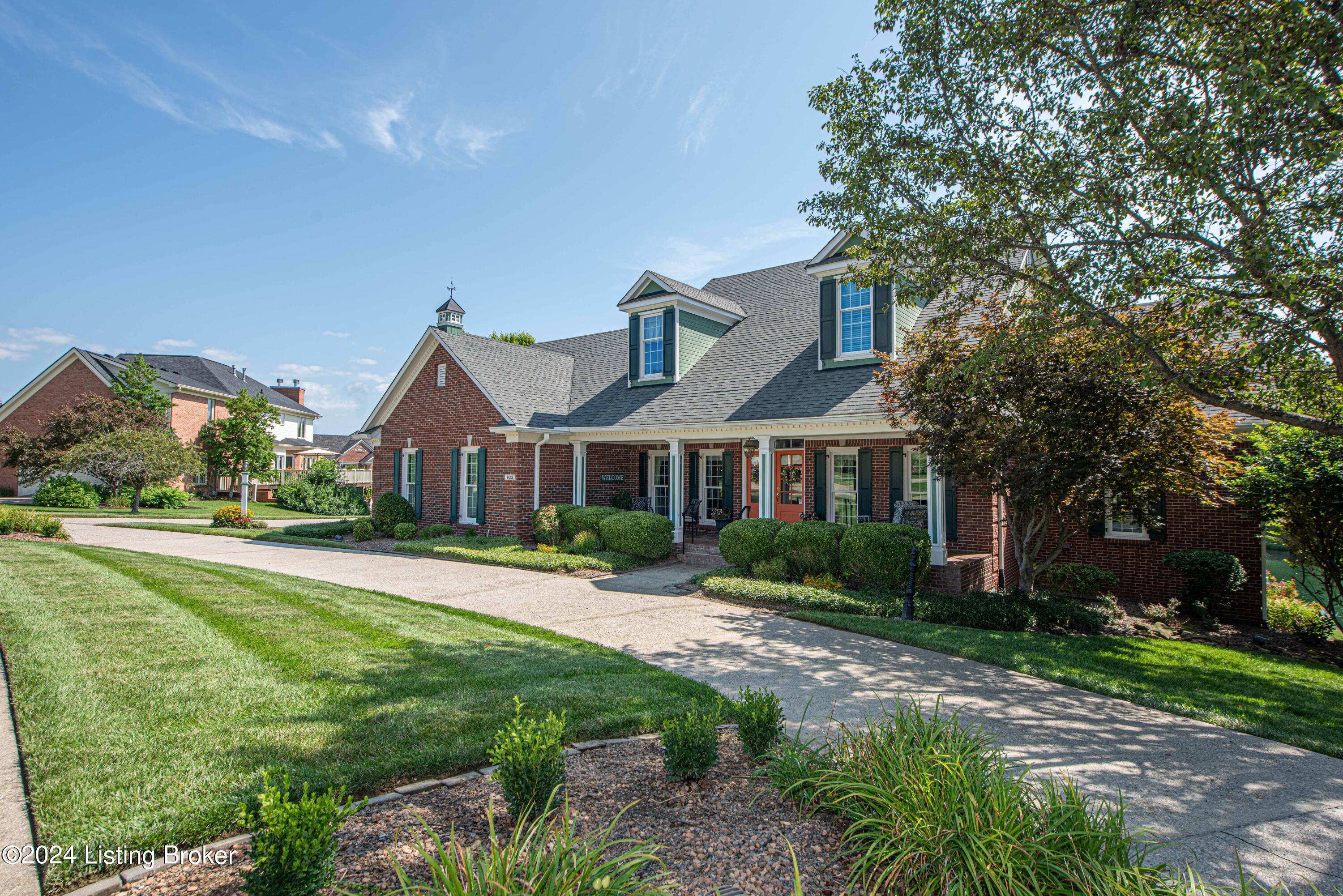 933 Woodland Heights Dr