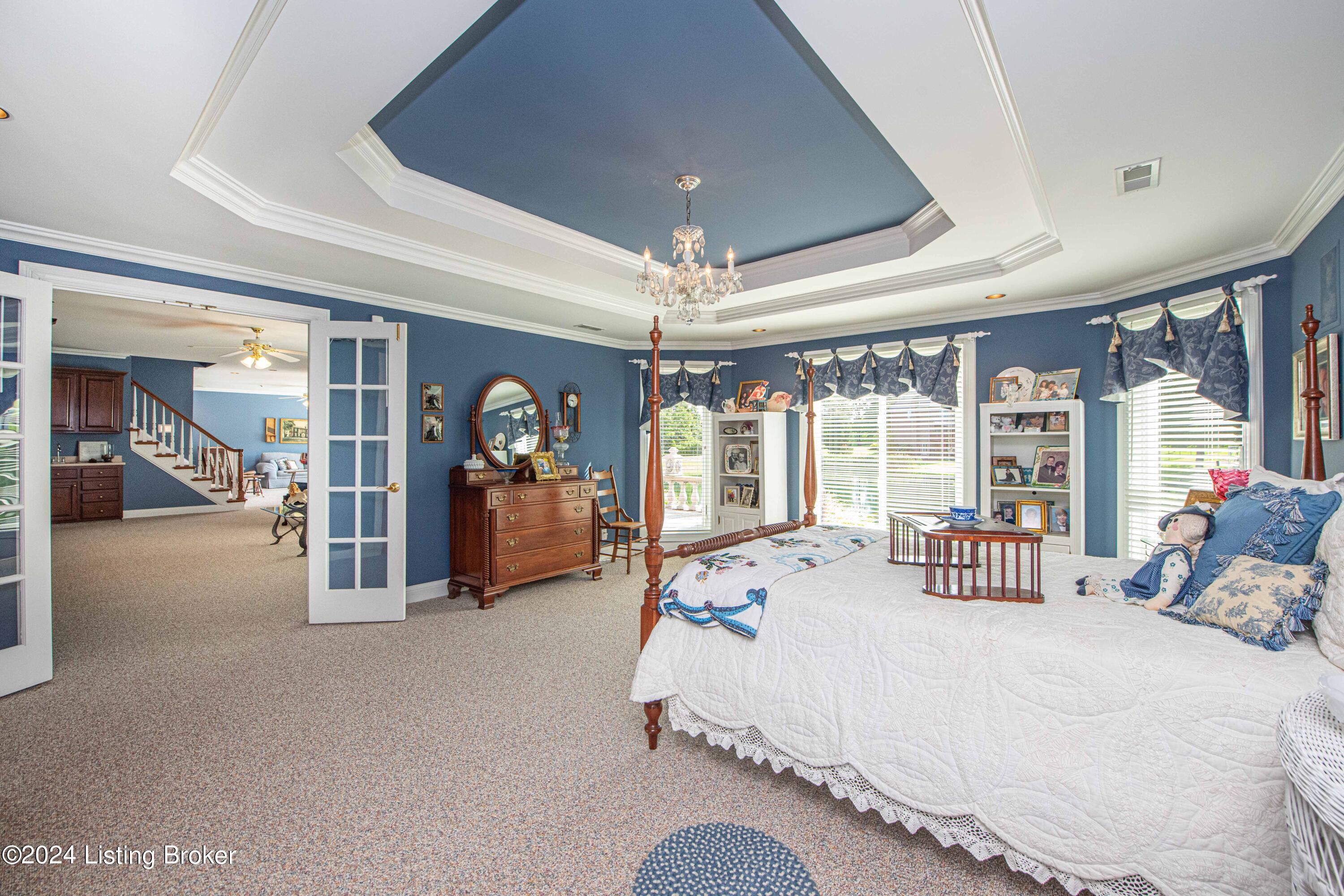 933 Woodland Heights Dr