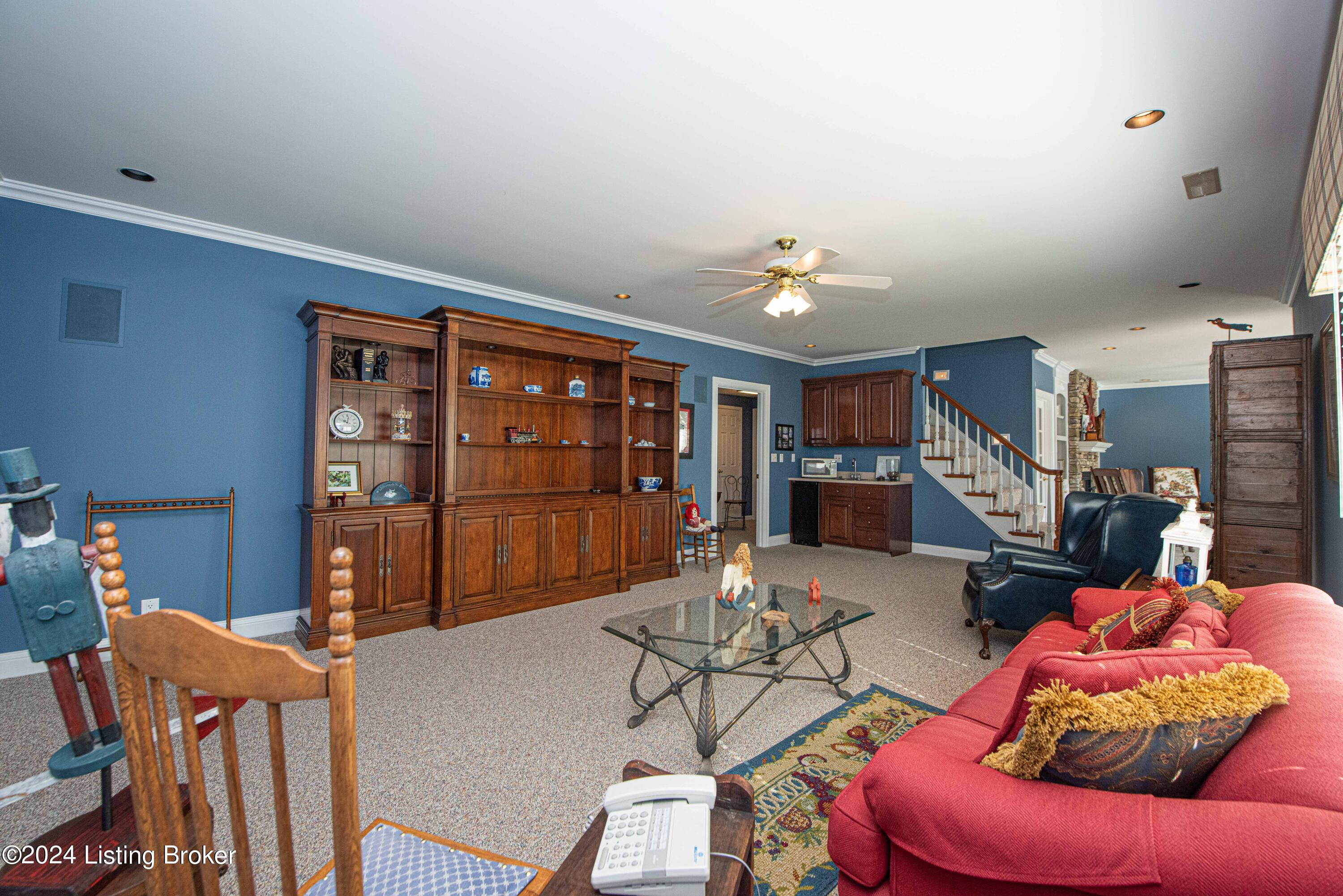 933 Woodland Heights Dr