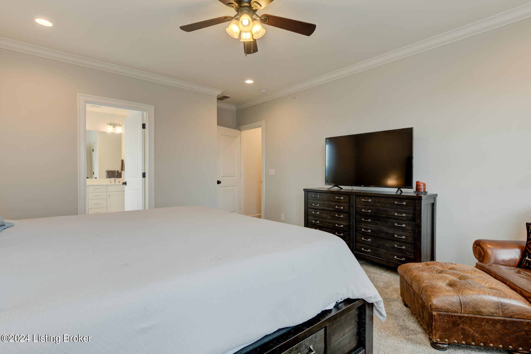 6314 St Bernadette Ave, 201