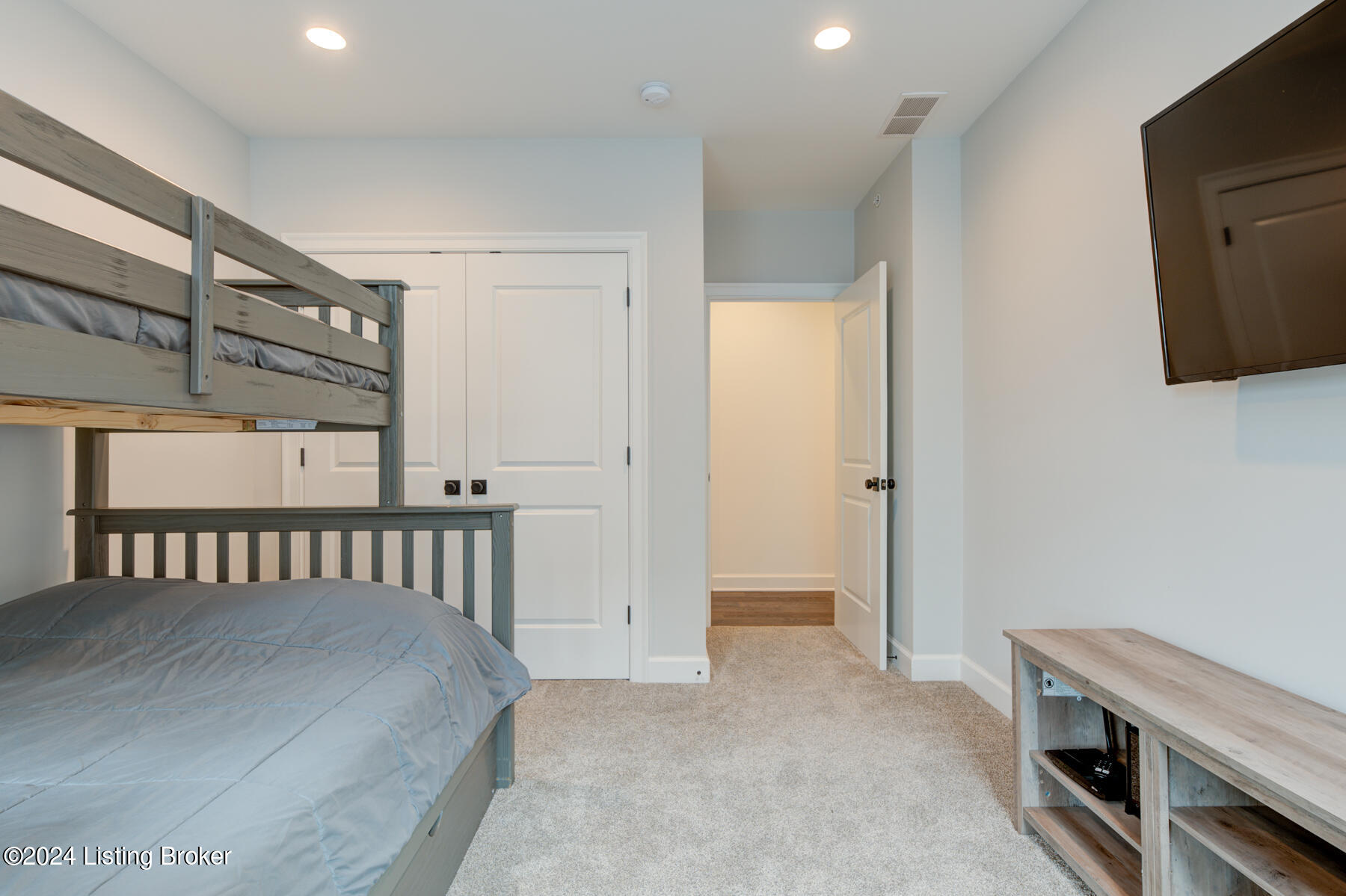 6314 St Bernadette Ave, 201