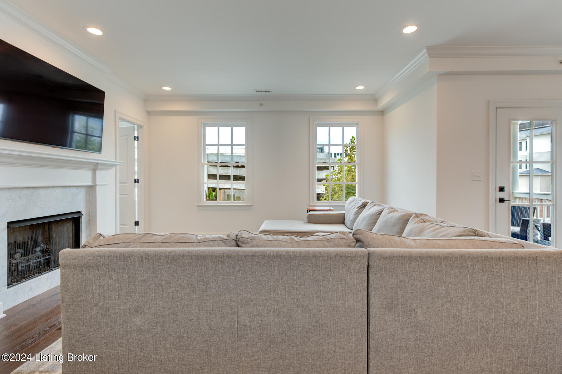 6314 St Bernadette Ave, 201