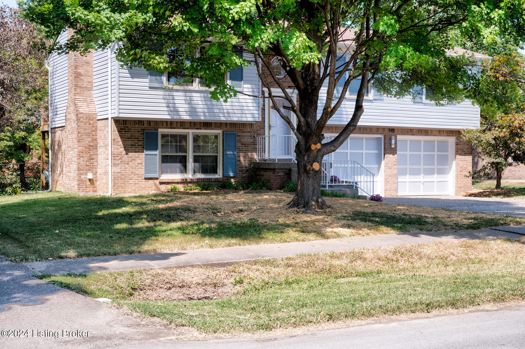 7411 Crawfordshire Ln