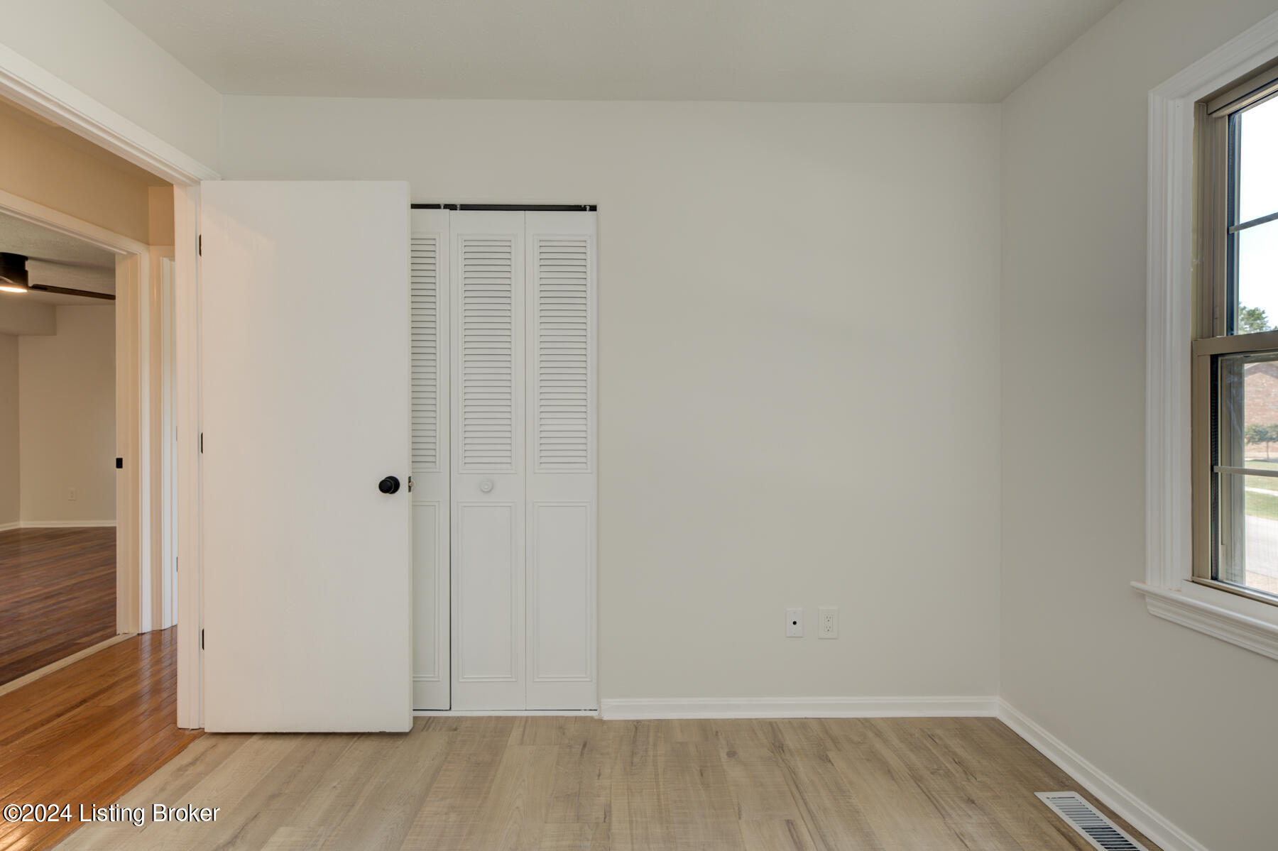 7411 Crawfordshire Ln