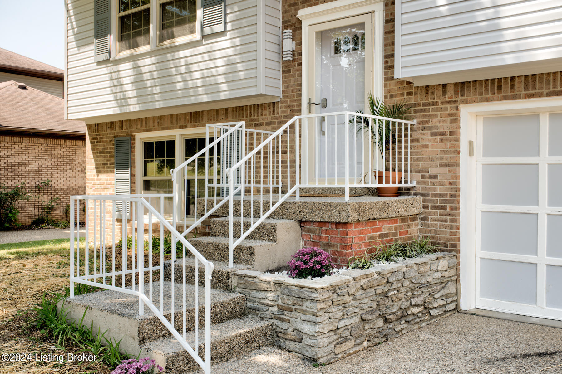 7411 Crawfordshire Ln