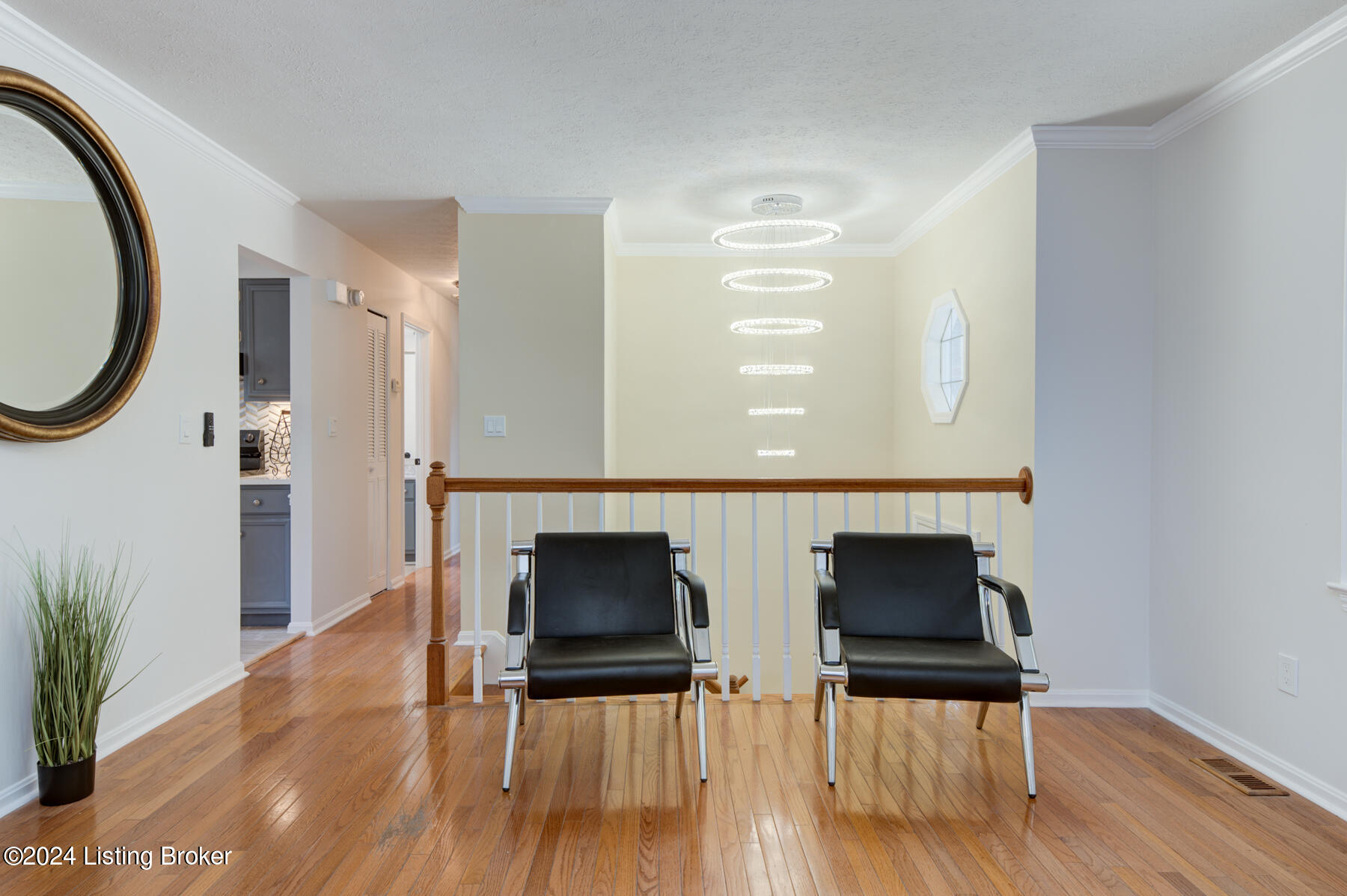 7411 Crawfordshire Ln