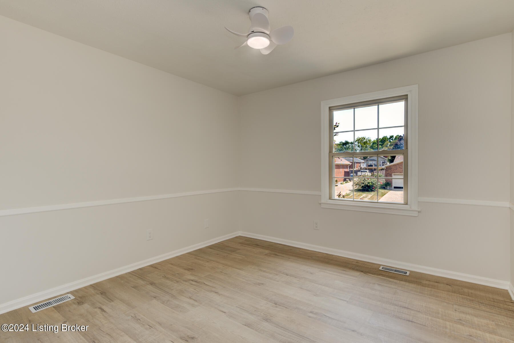 7411 Crawfordshire Ln