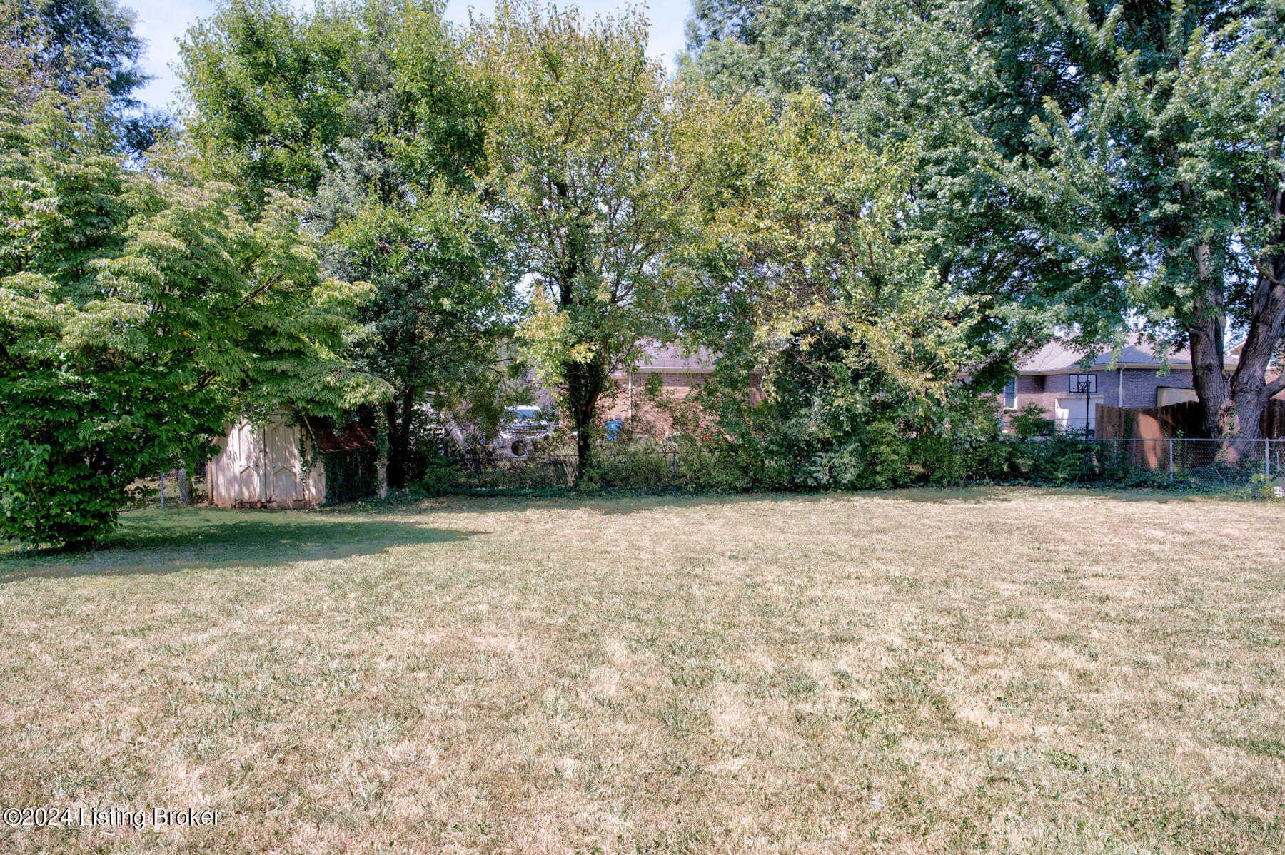 7411 Crawfordshire Ln