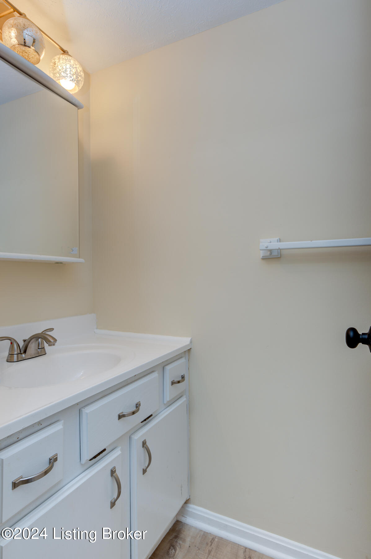 7411 Crawfordshire Ln