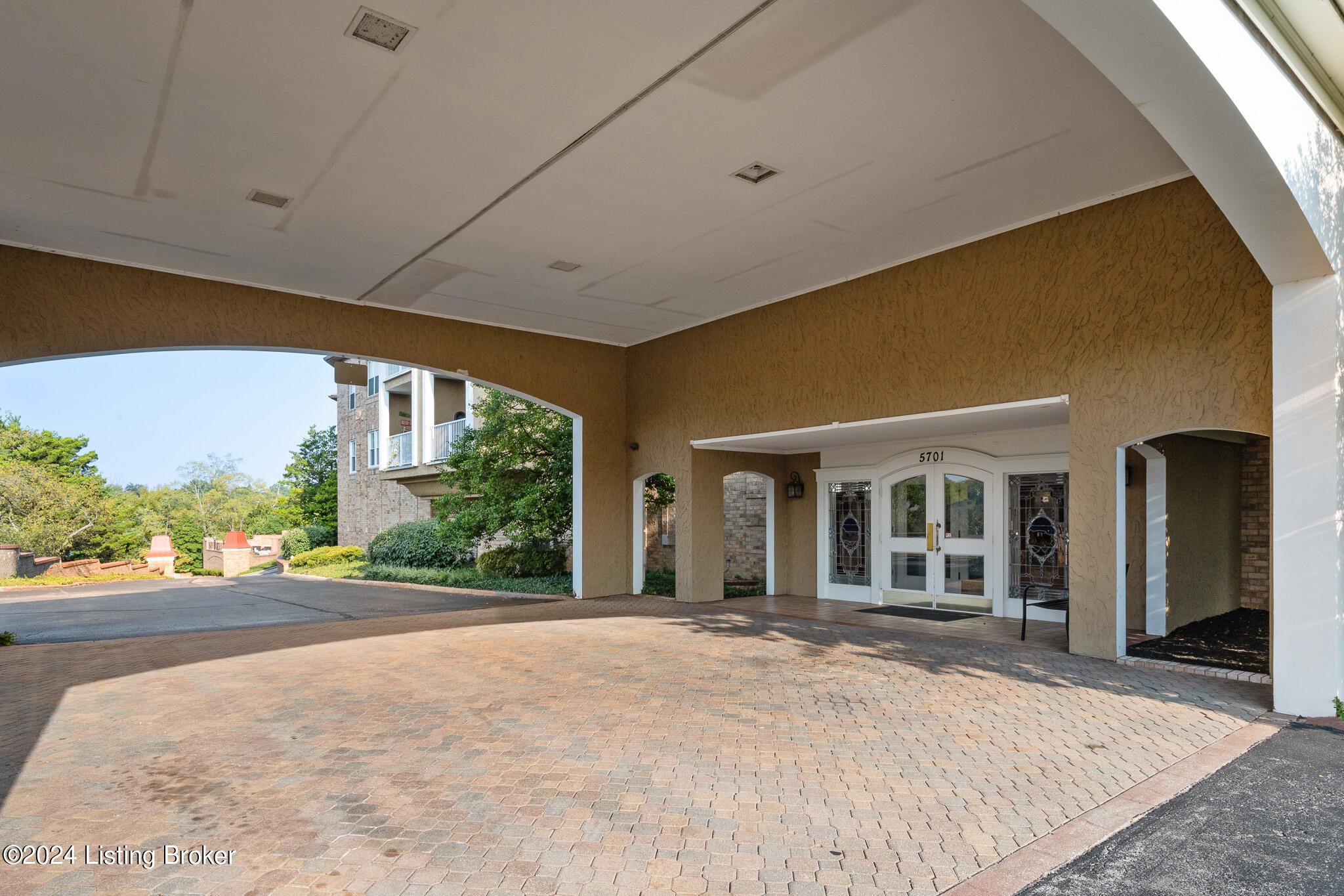 5701 Coach Gate Wynde, 36