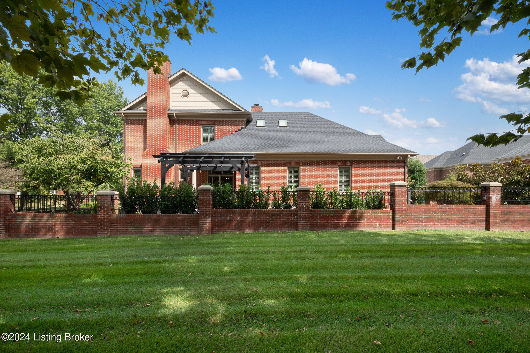 4701 Hollis Ln