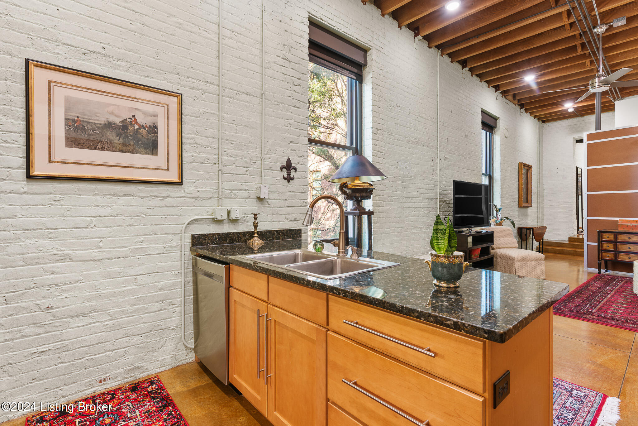 309 E Market St, 210