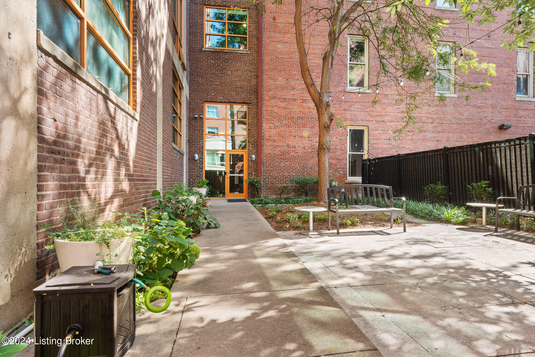 309 E Market St, 210