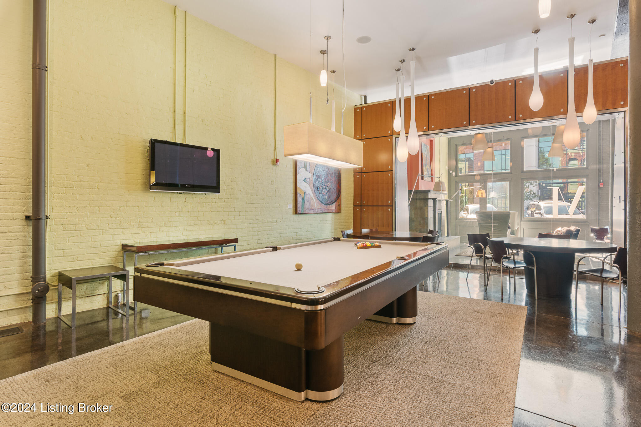 309 E Market St, 210