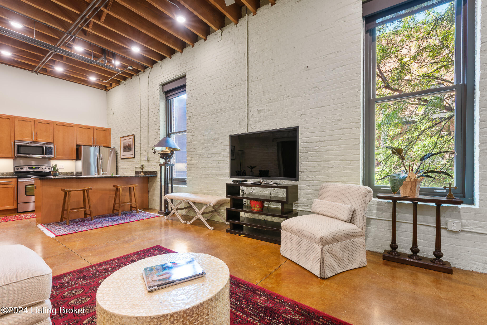 309 E Market St, 210