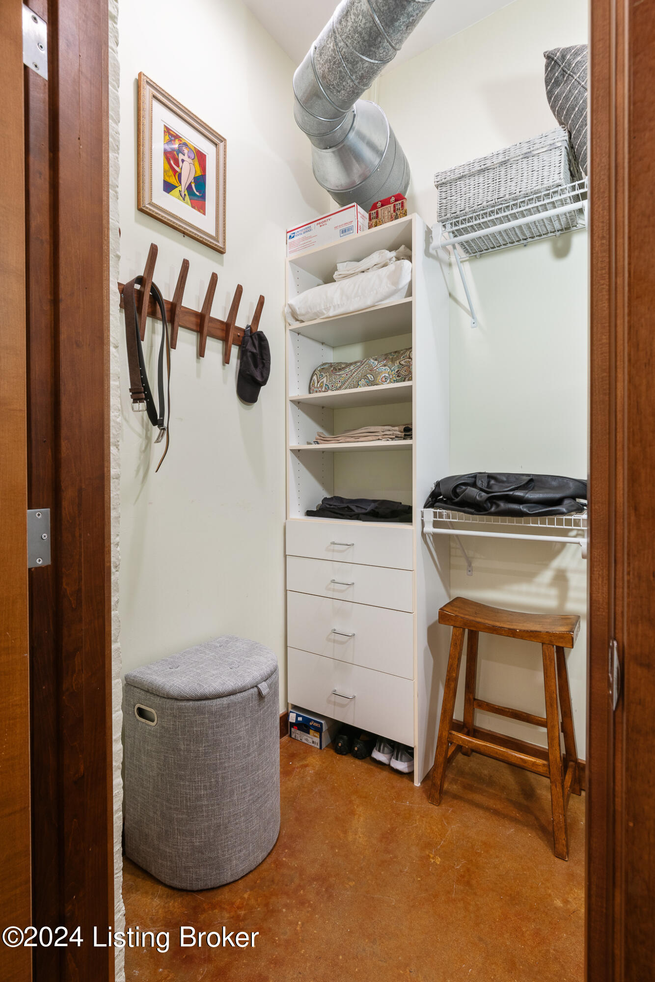 309 E Market St, 210